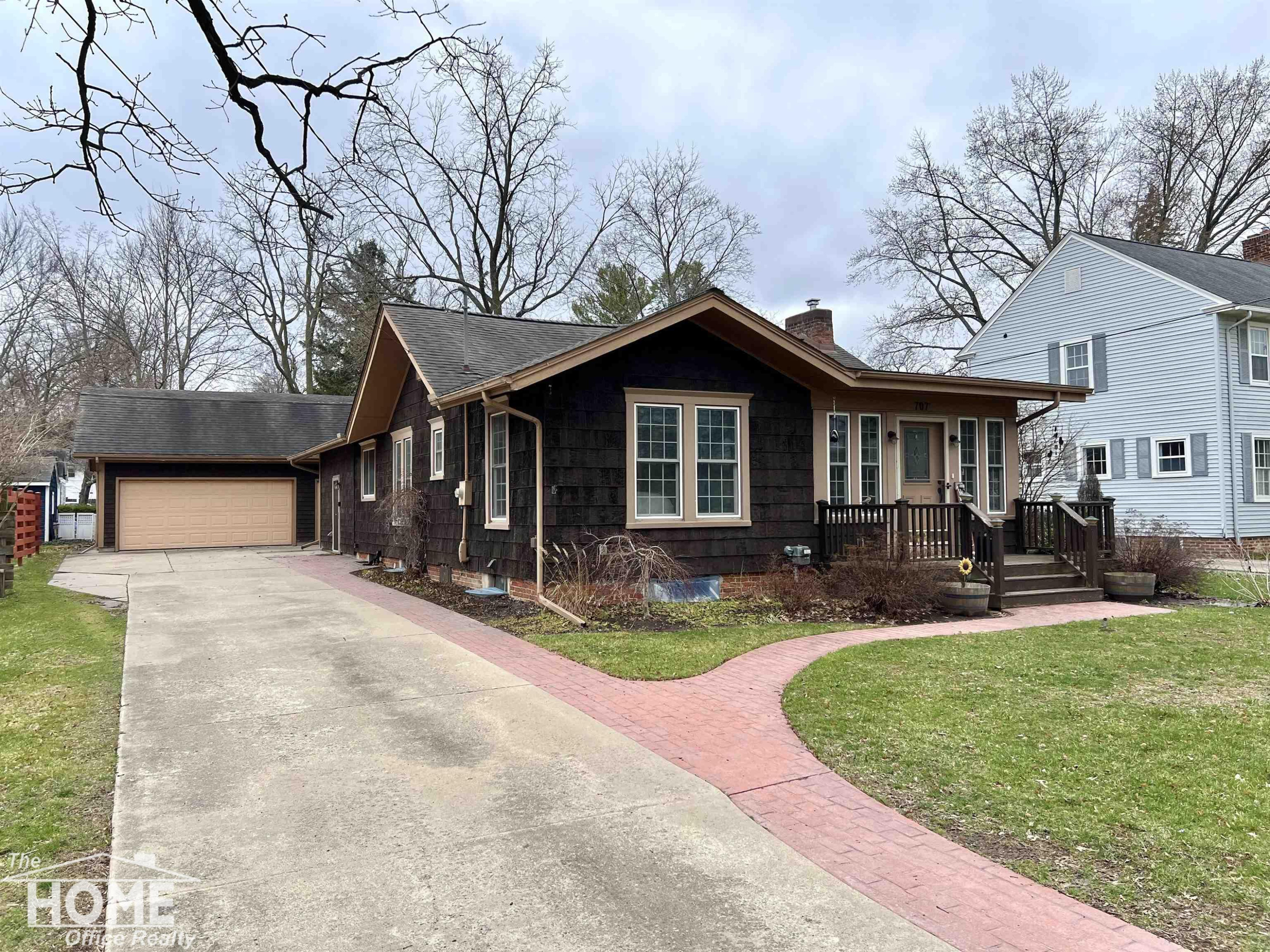 707 W King Street, Owosso, MI 48867 — front exterior