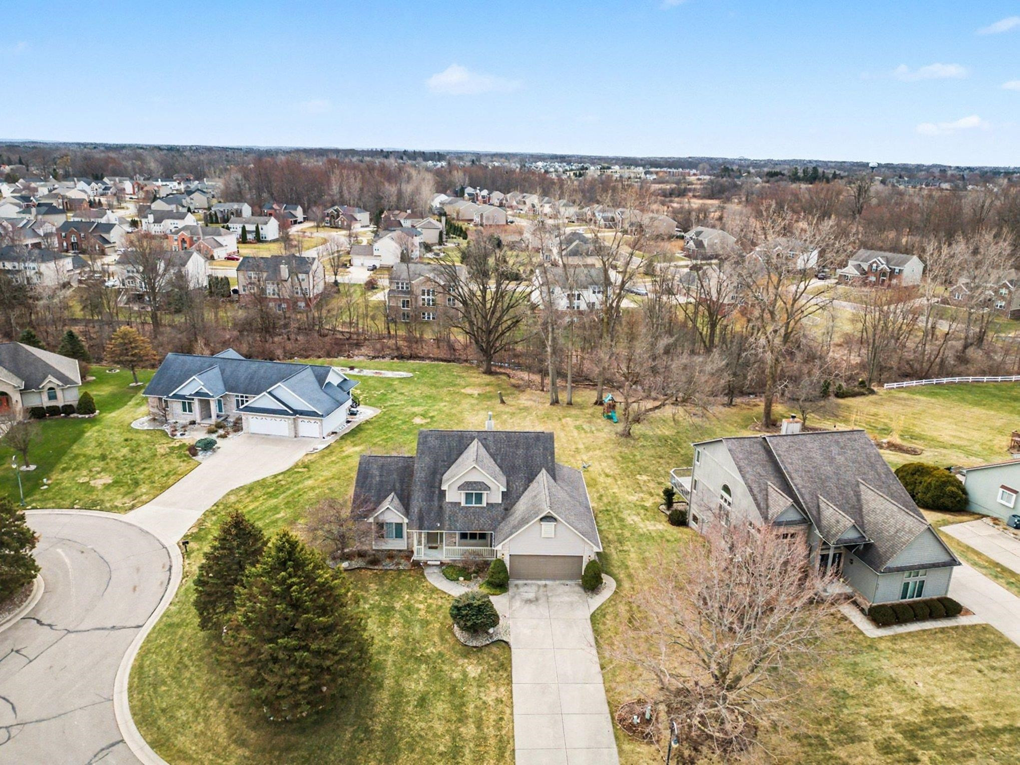 6131 Pine Creek Court, Grand Blanc, MI 48439 — Photo 30