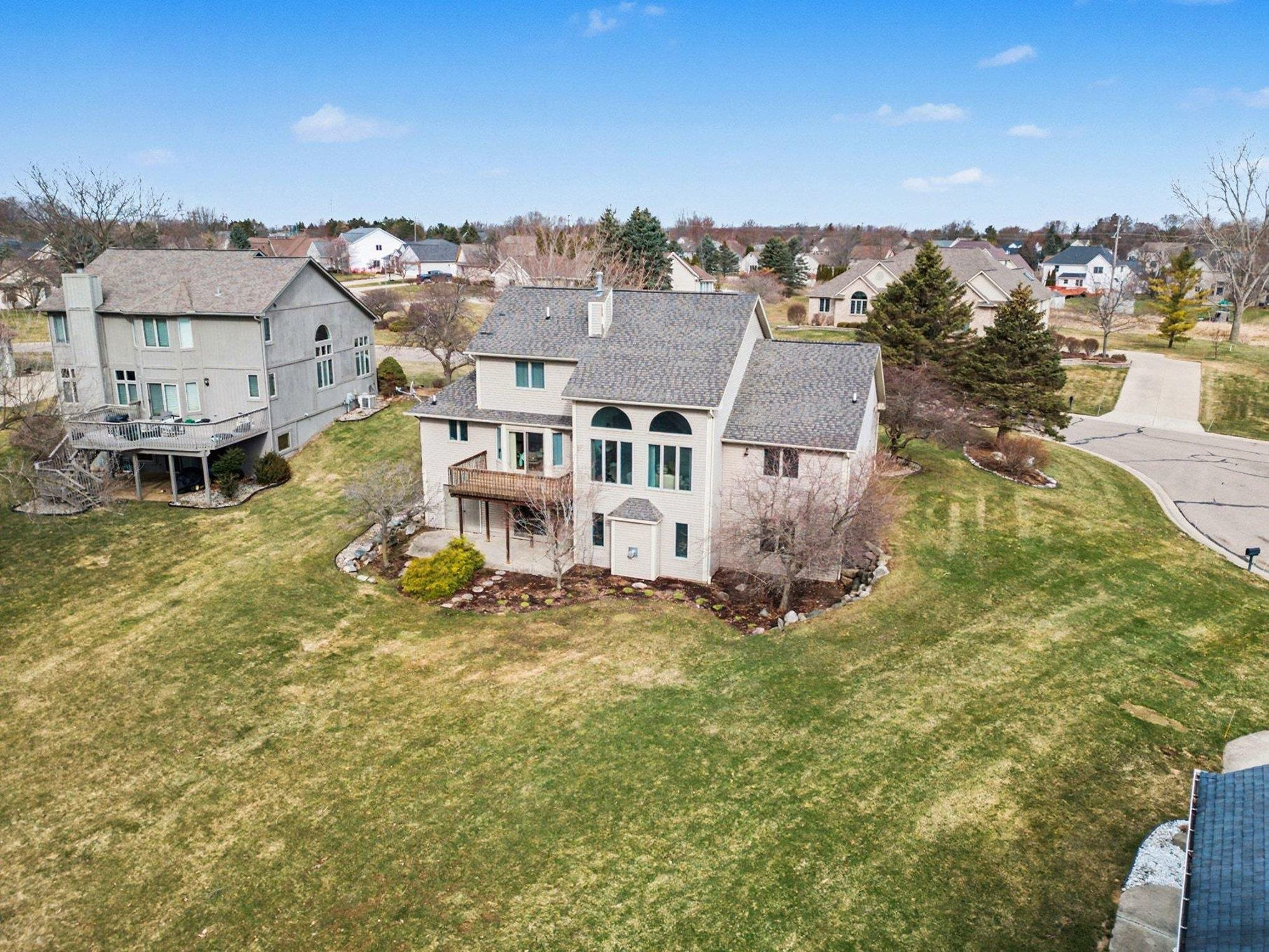 6131 Pine Creek Court, Grand Blanc, MI 48439 — Photo 31