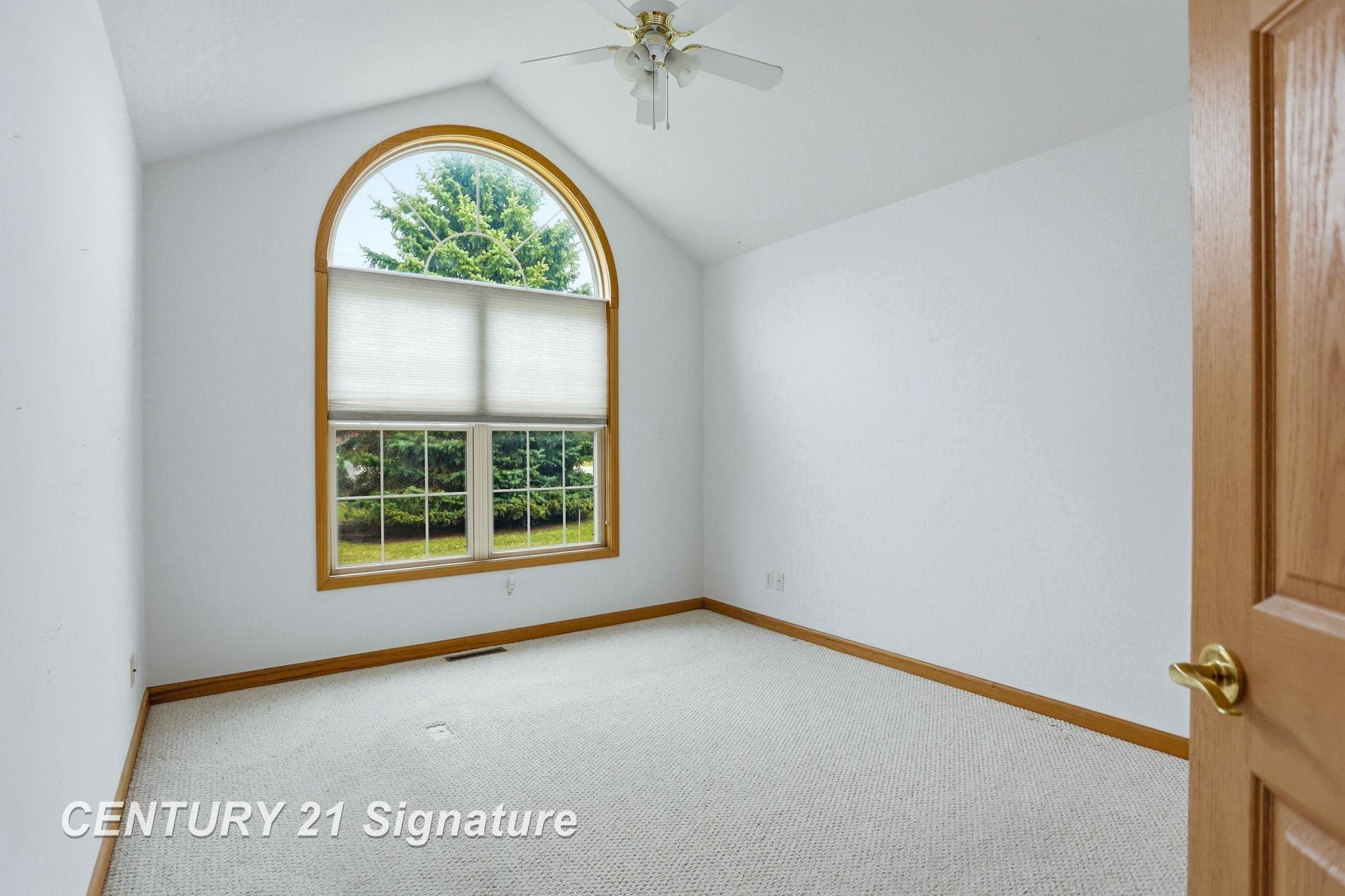 1215 Kennely Road, Saginaw, MI 48609 — Photo 27