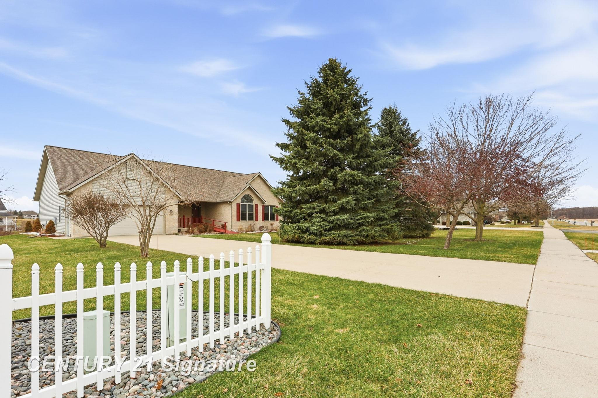 1215 Kennely Road, Saginaw, MI 48609 — Photo 42