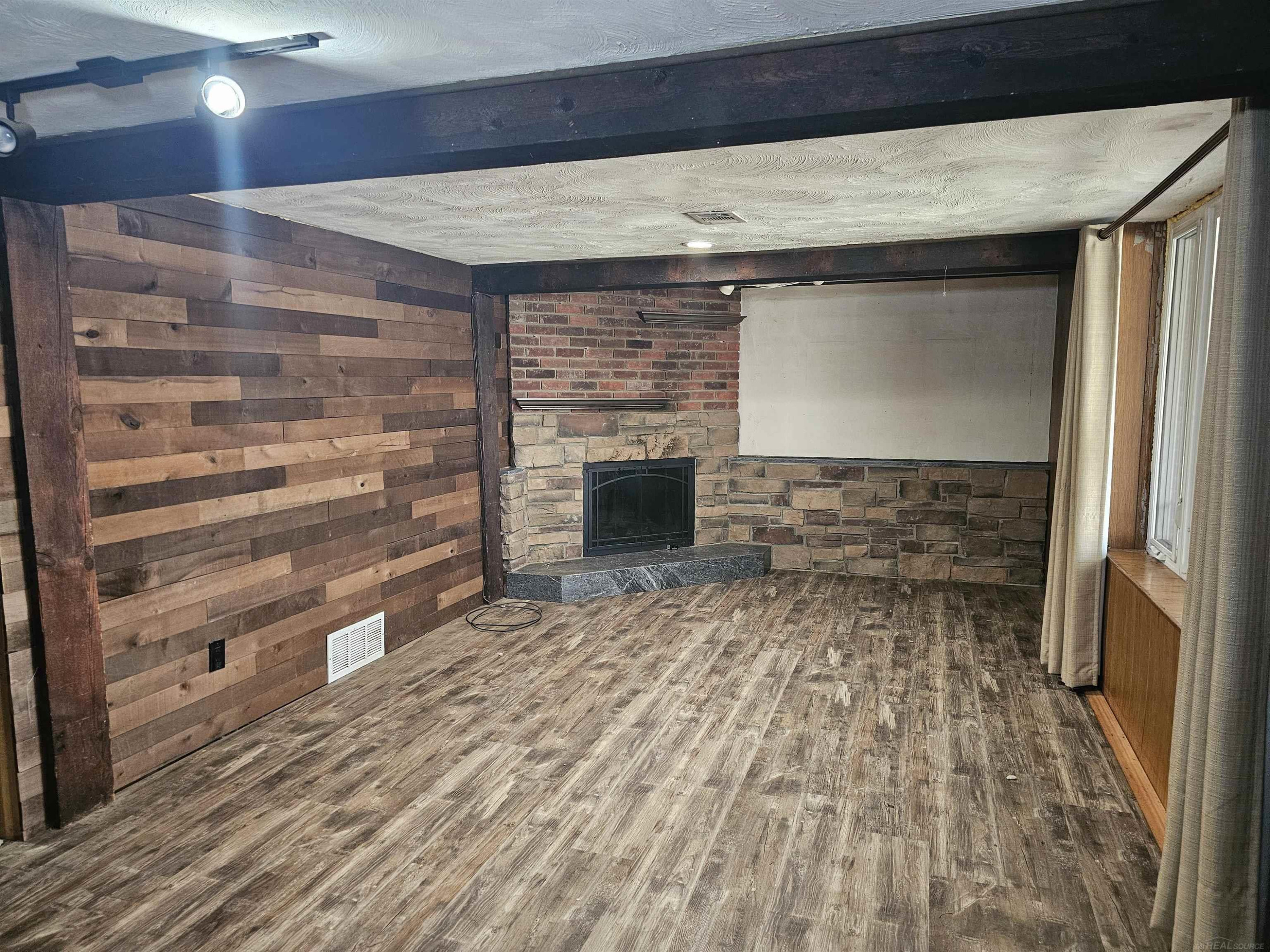 24602 Graham Road, Redford, MI 48239 — Photo 27
