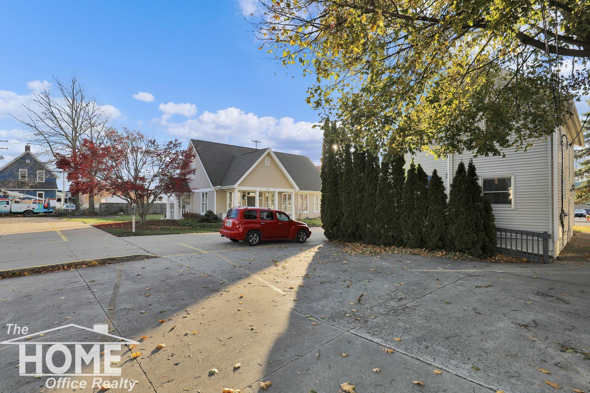 318 N Water Street, Owosso, MI 48867 — Photo 18