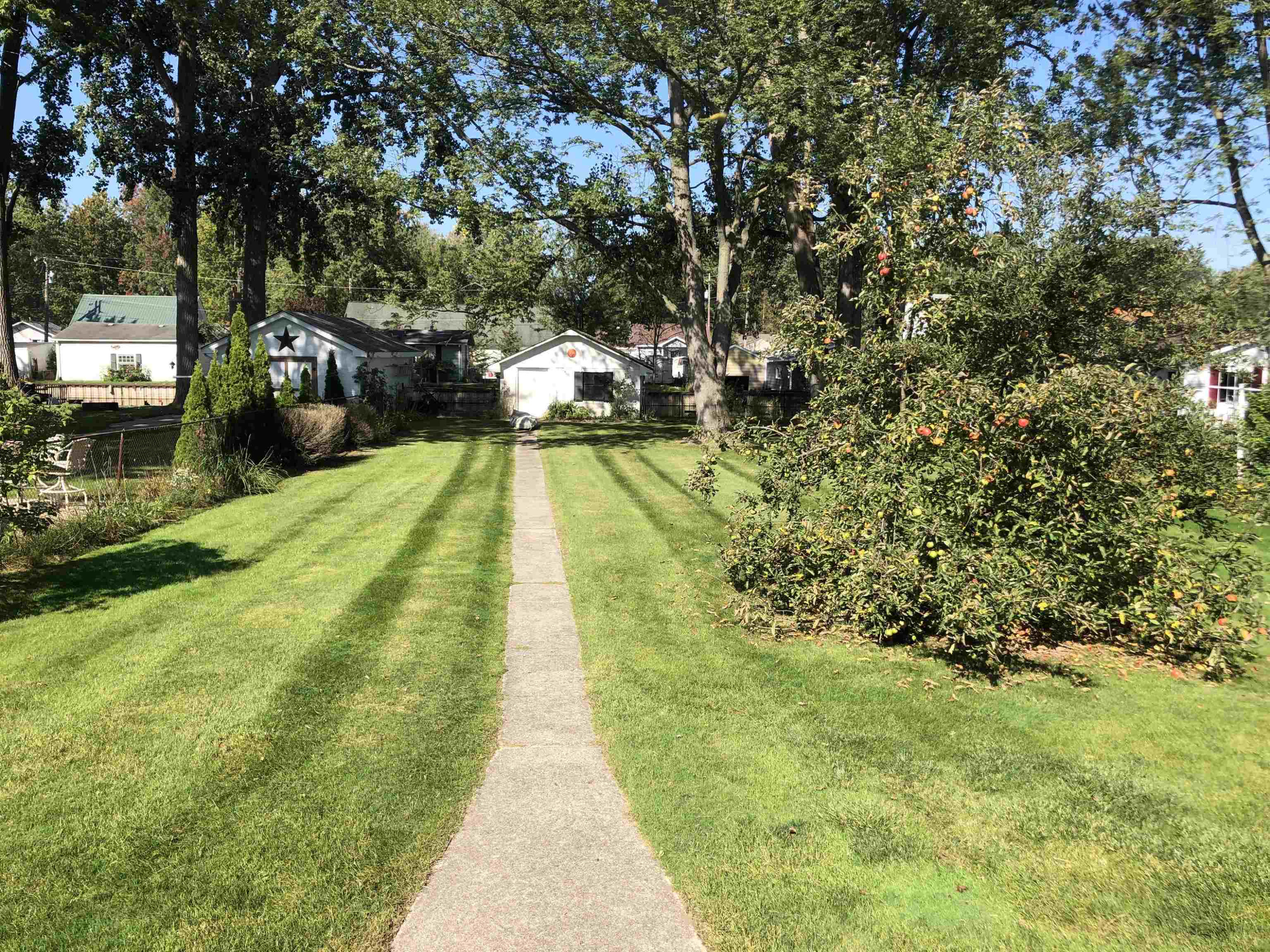 5508 Pointe Drive, MI — Photo 2