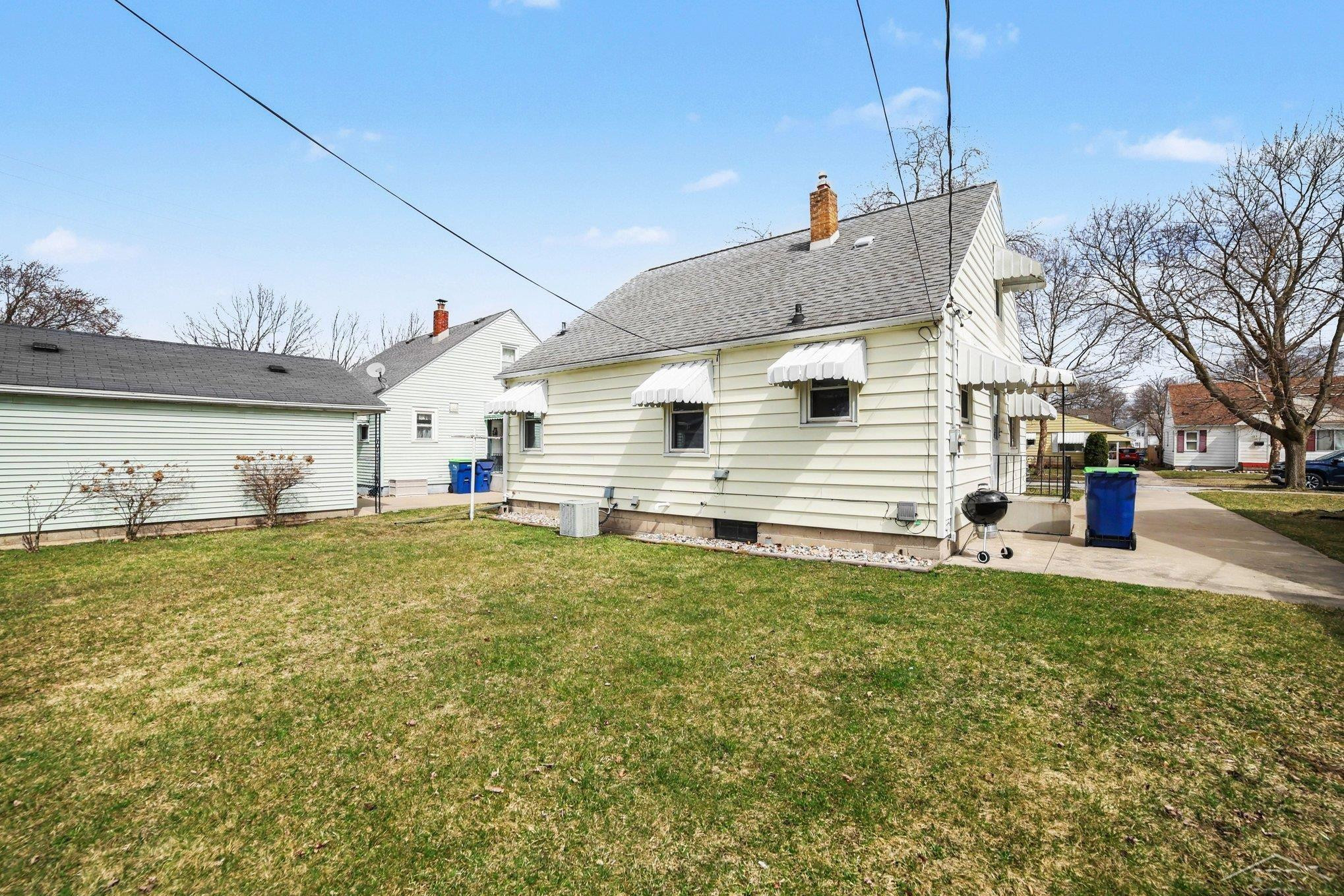 704 Marsac Street, Bay City, MI 48708 — Photo 16