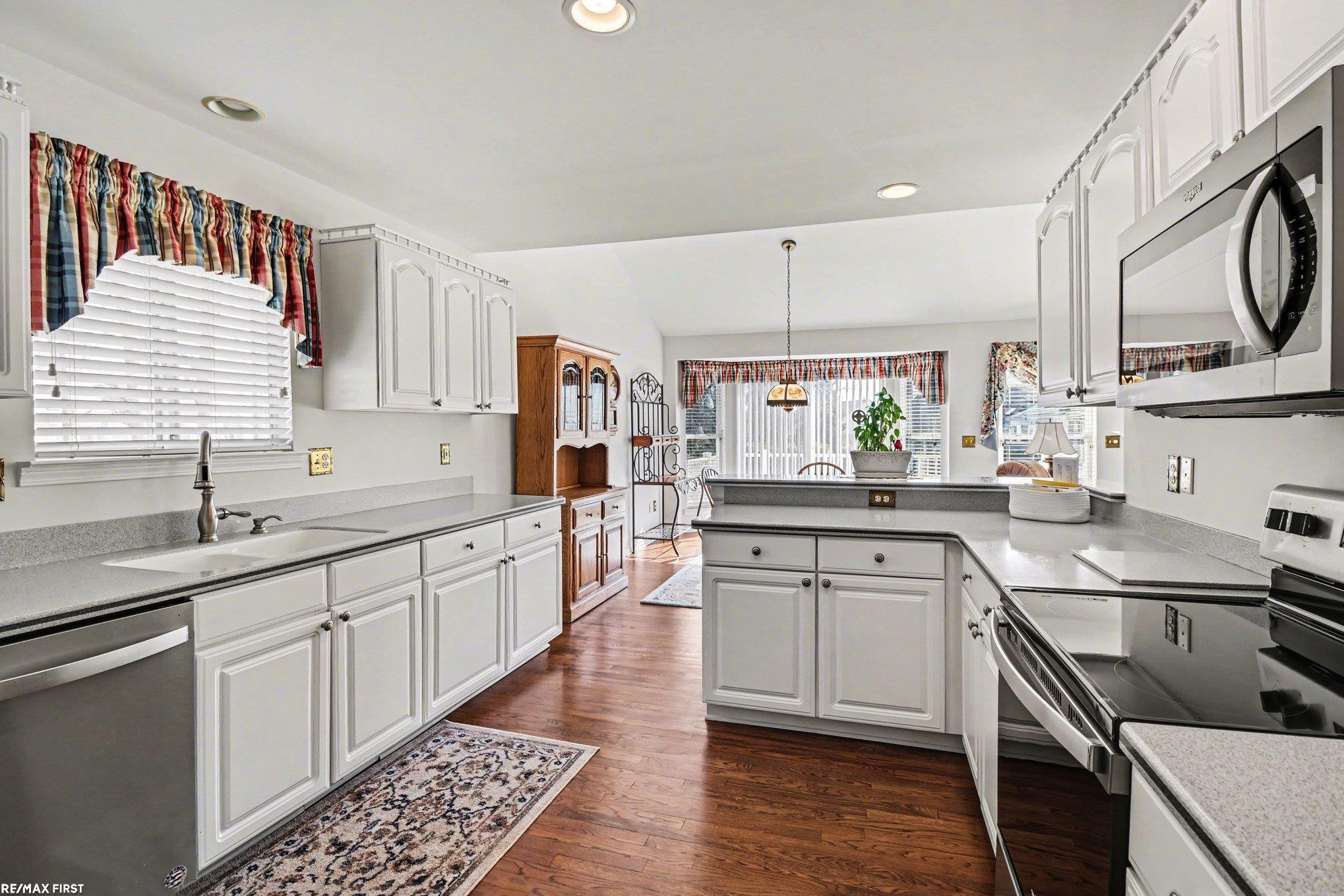4161 Paisley Drive, Sterling Heights, MI 48314 — Photo 12