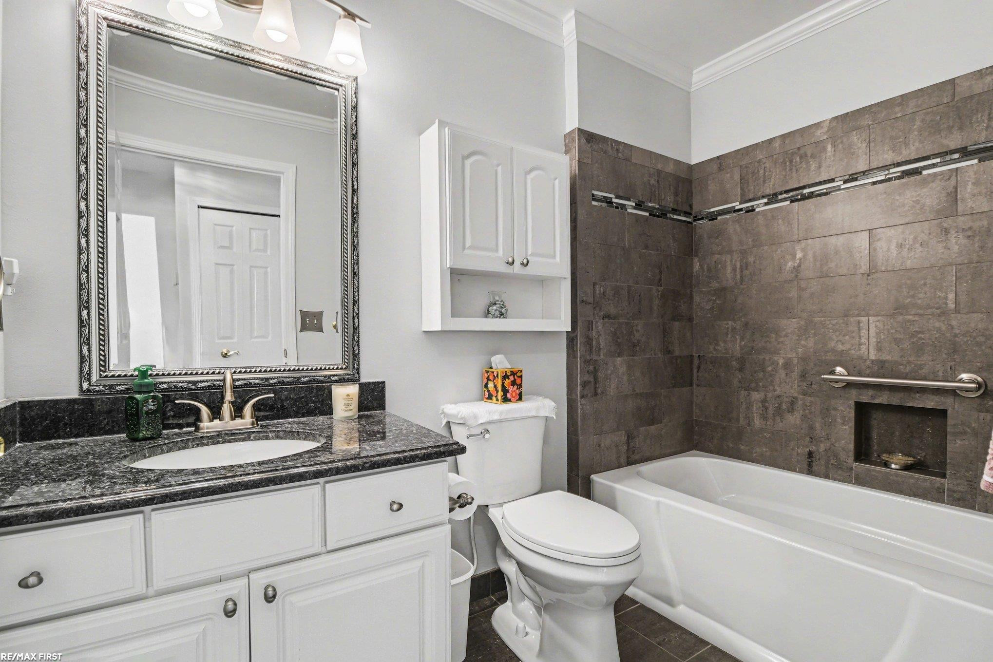 4161 Paisley Drive, Sterling Heights, MI 48314 — Photo 17