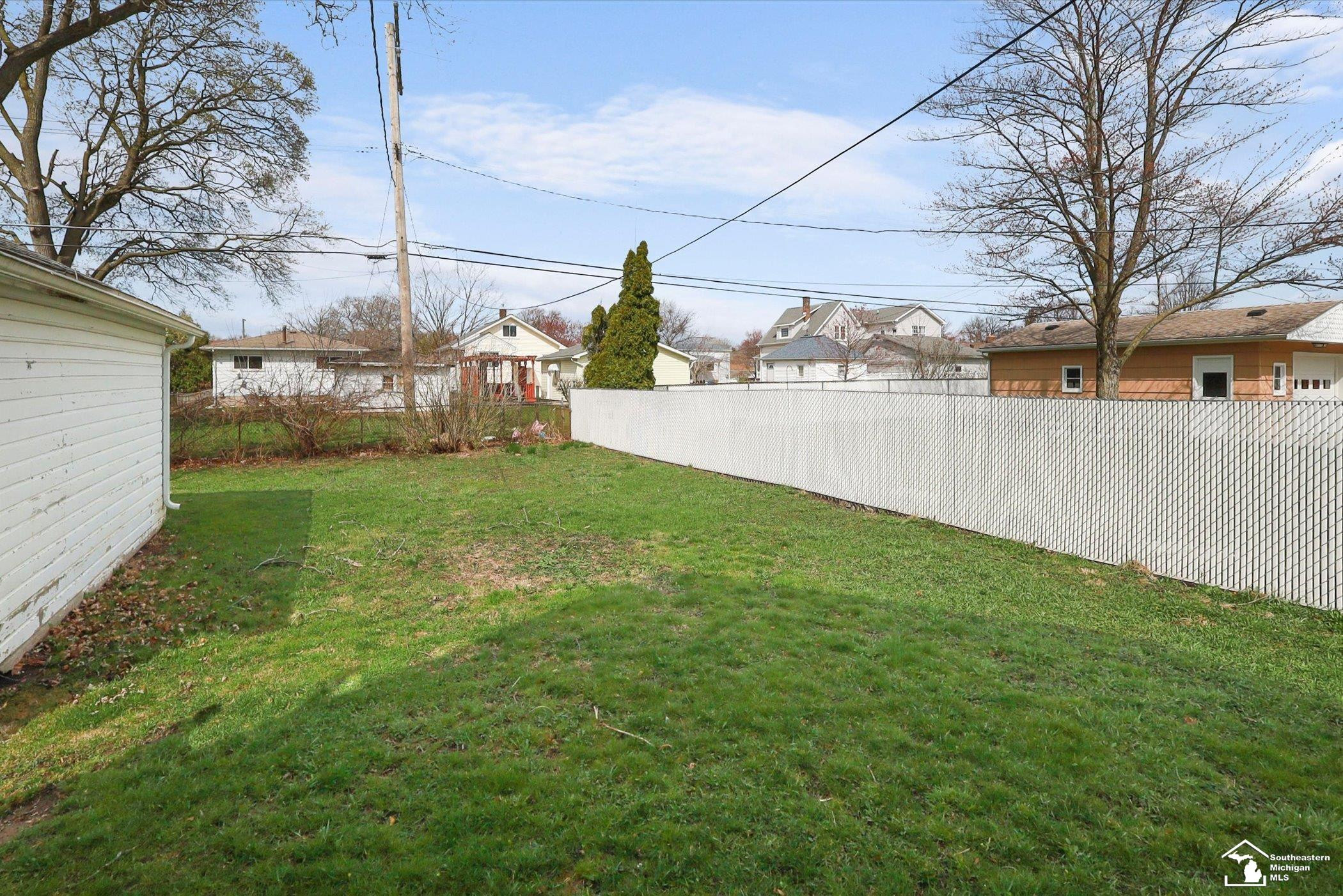 537 Maple Boulevard, Monroe, MI 48162 — Photo 22