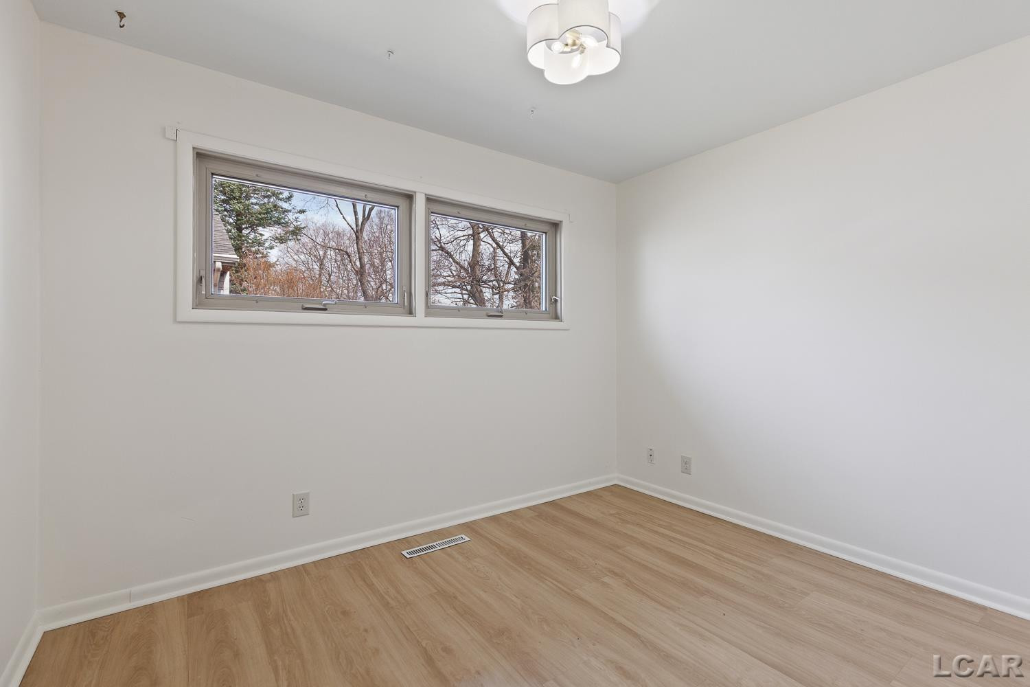 306 N Van Buren Street, Tecumseh, MI 49286 — Photo 17