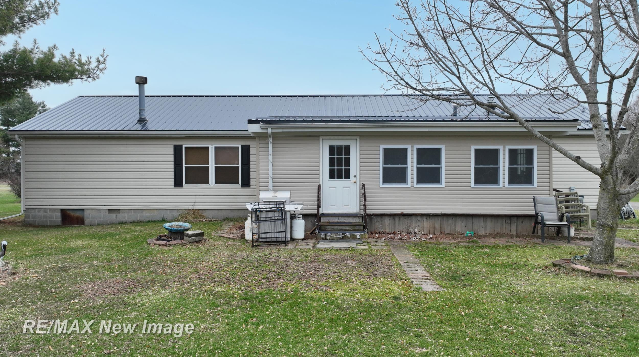 355 Carpenter Road, Fostoria, MI 48435 — Photo 30