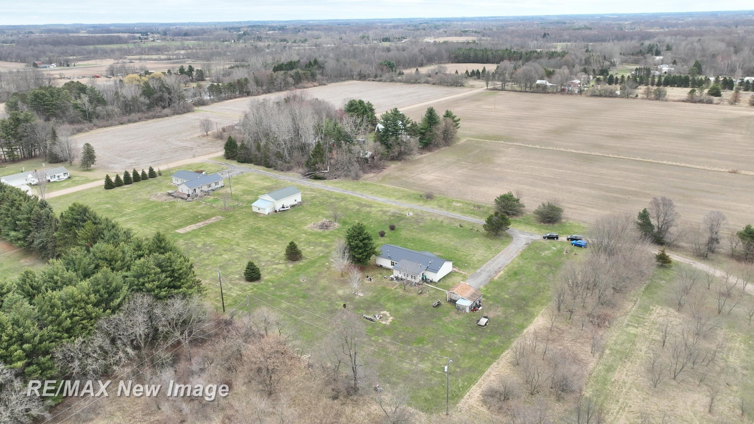 355 Carpenter Road, Fostoria, MI 48435 — Photo 36