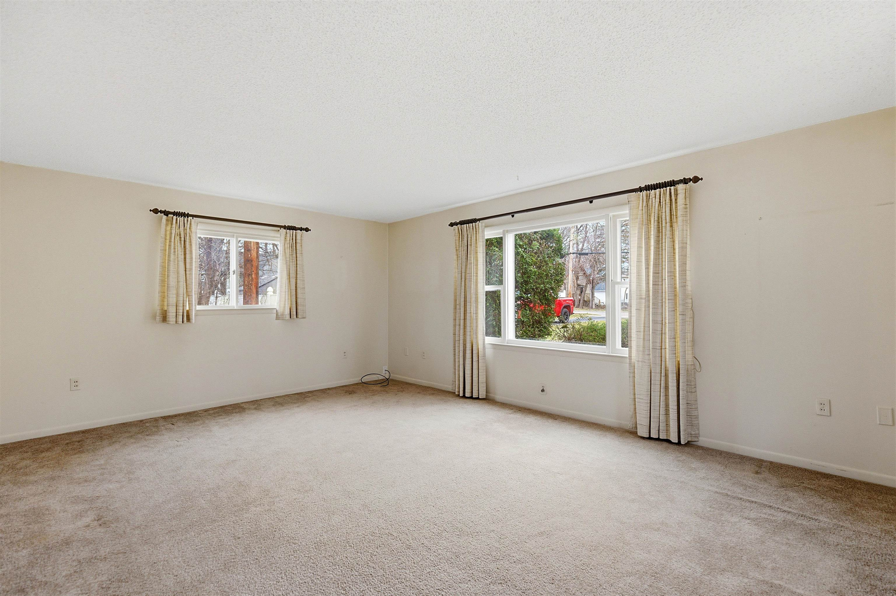 35960 Monroe Street, Richmond, MI 48062 — Photo 4