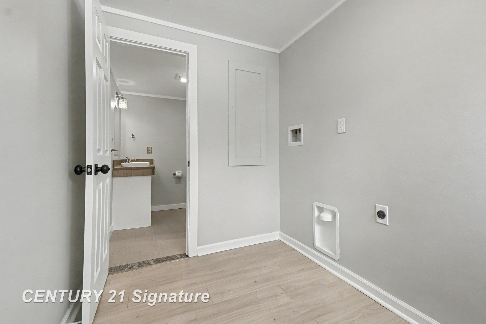 474 W Taylor Drive, Sanford, MI 48657 — Photo 8