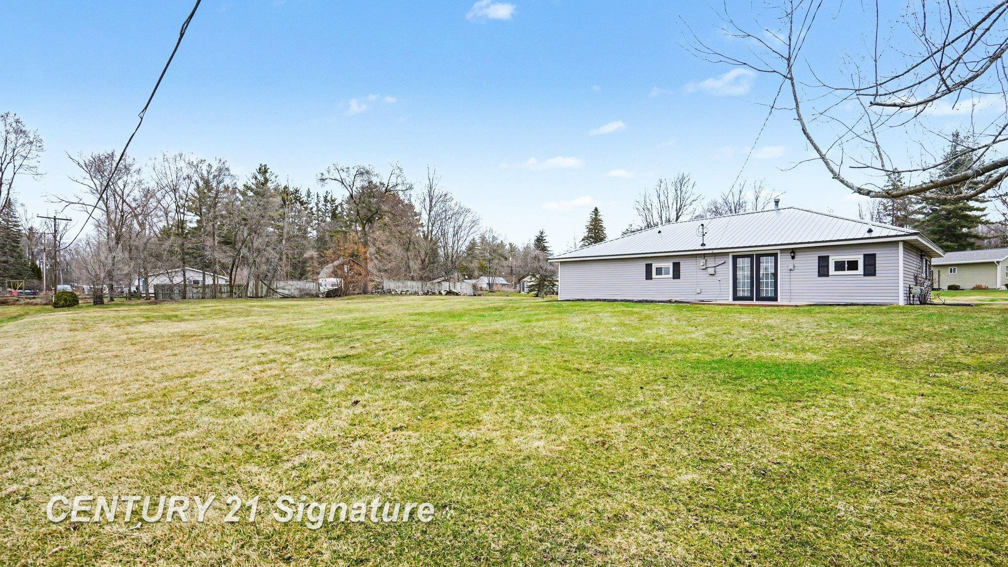 474 W Taylor Drive, Sanford, MI 48657 — Photo 28