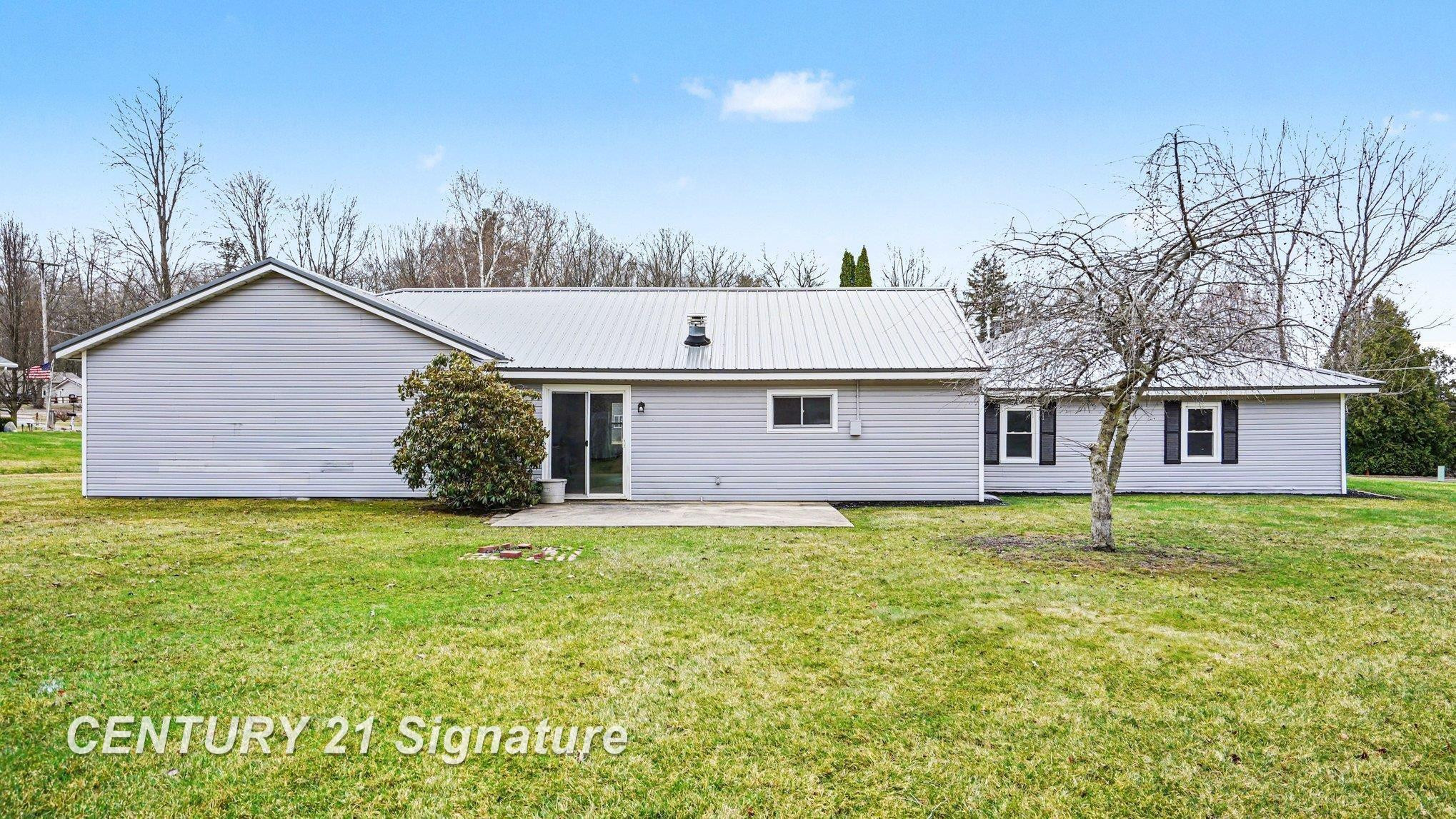 474 W Taylor Drive, Sanford, MI 48657 — Photo 32