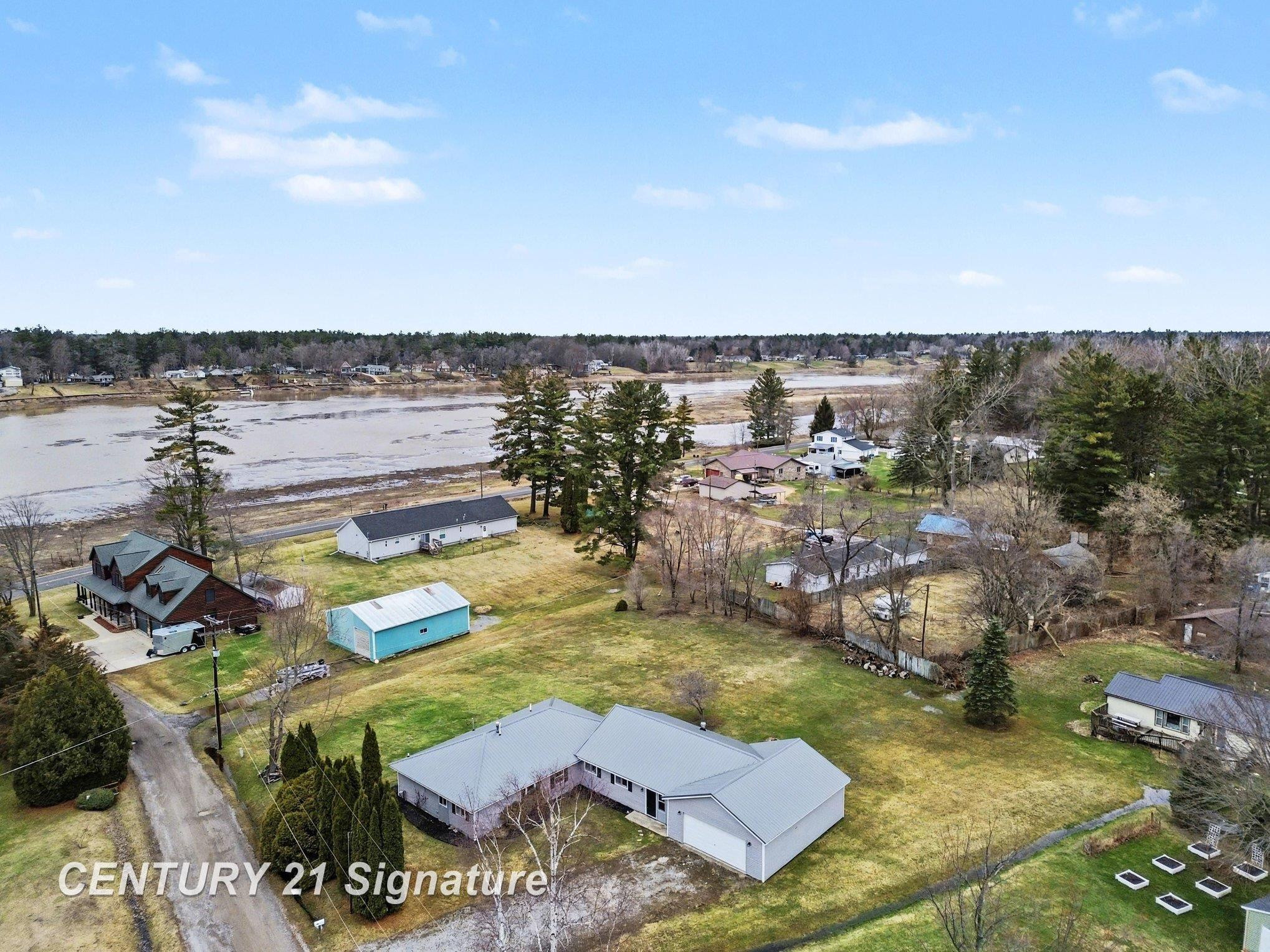 474 W Taylor Drive, Sanford, MI 48657 — Photo 35