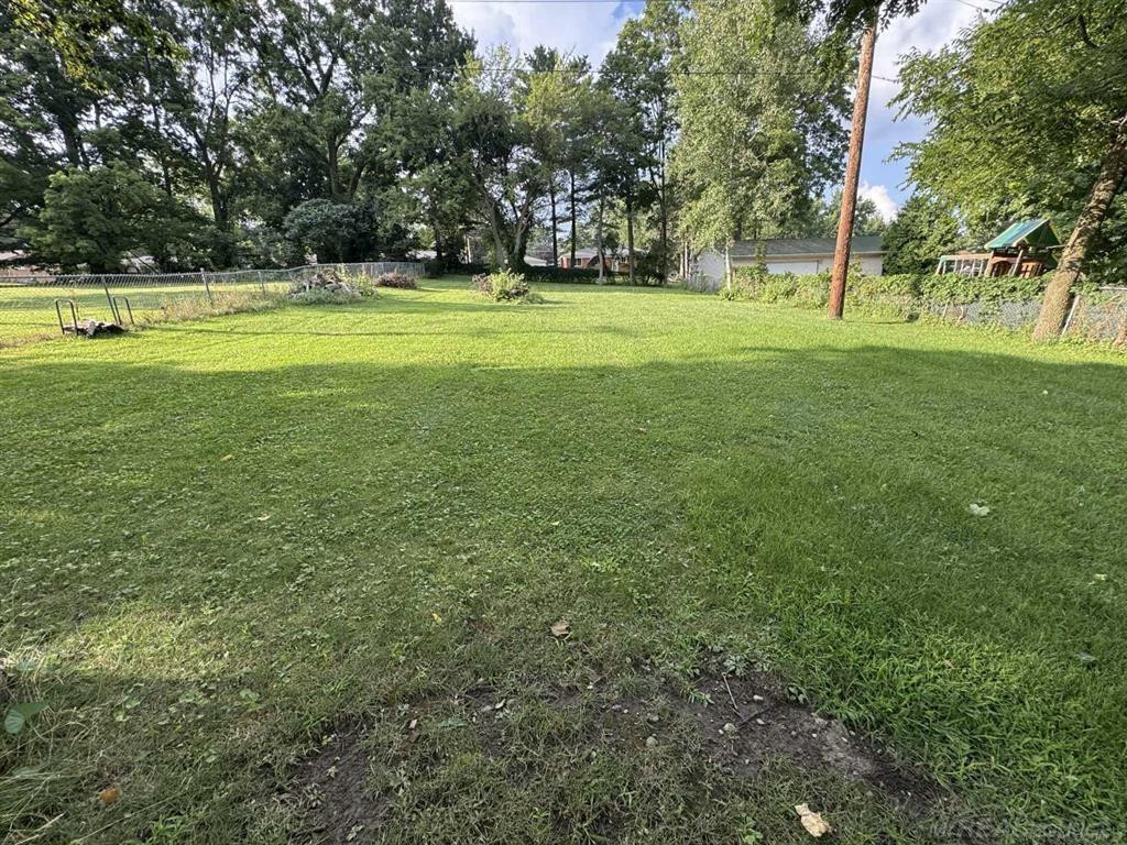 513 E Saint Clair Street, Almont, MI 48003 — Photo 24