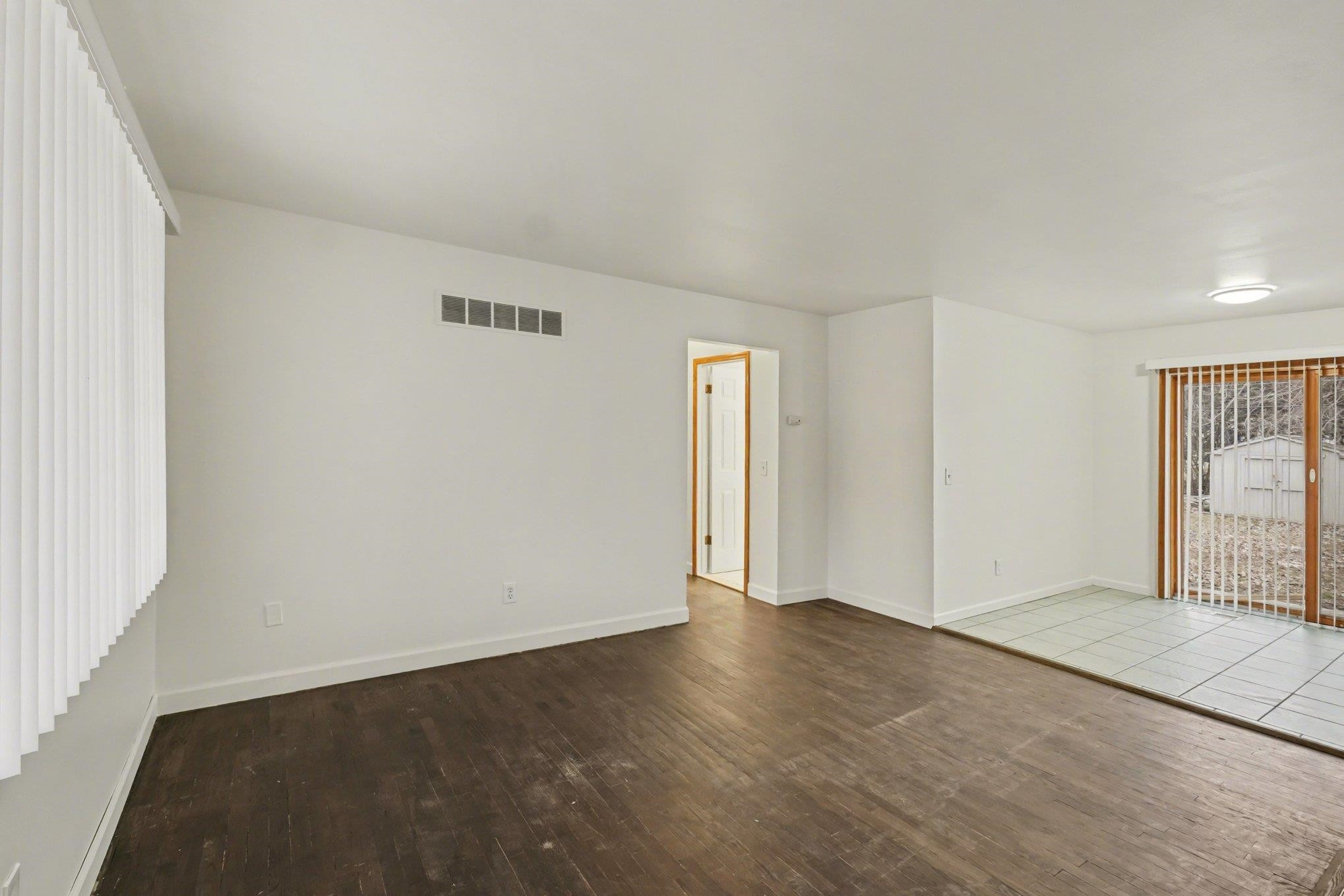3505 Ridgecliffe Drive, Flint, MI 48532 — Photo 13