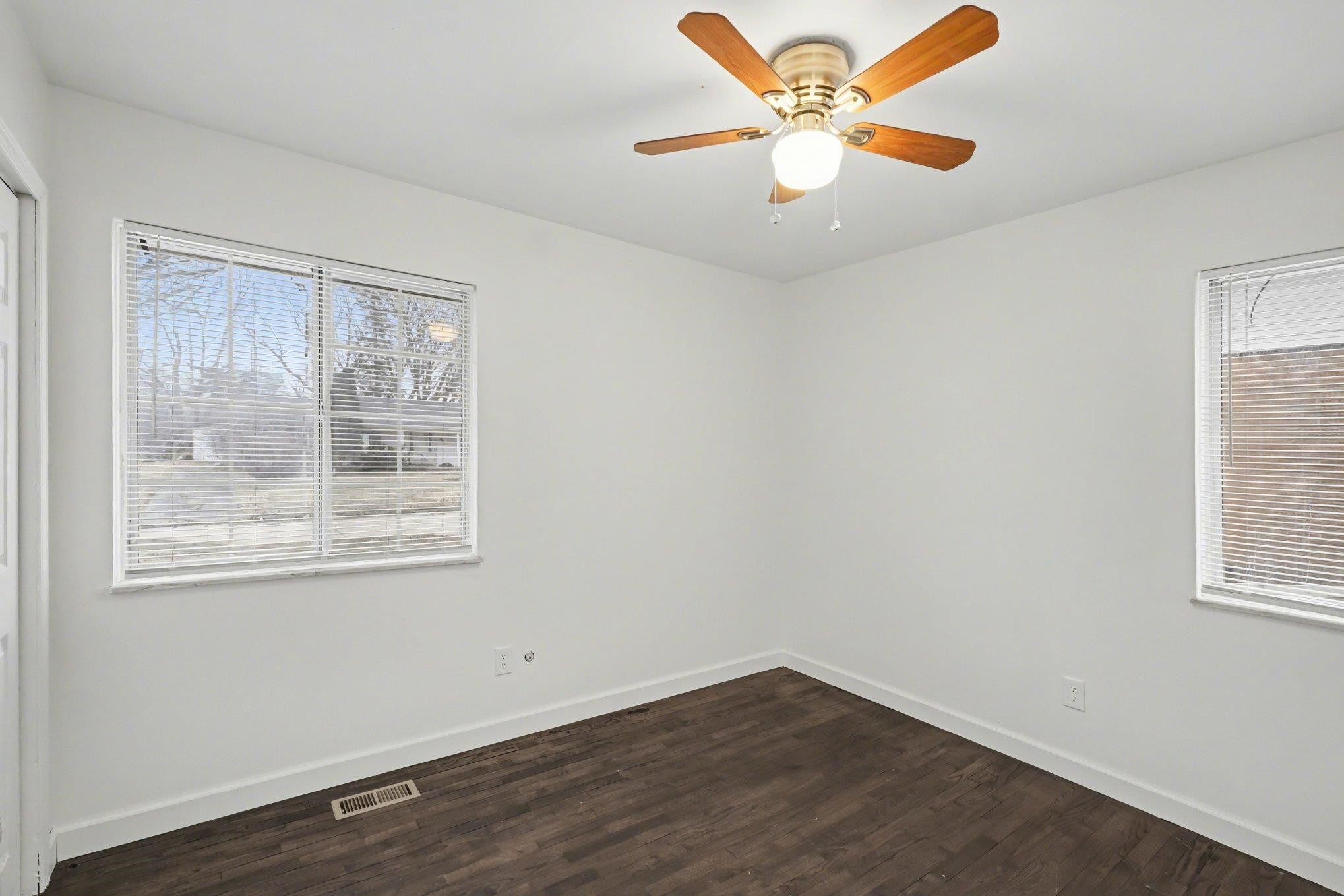 3505 Ridgecliffe Drive, Flint, MI 48532 — Photo 14
