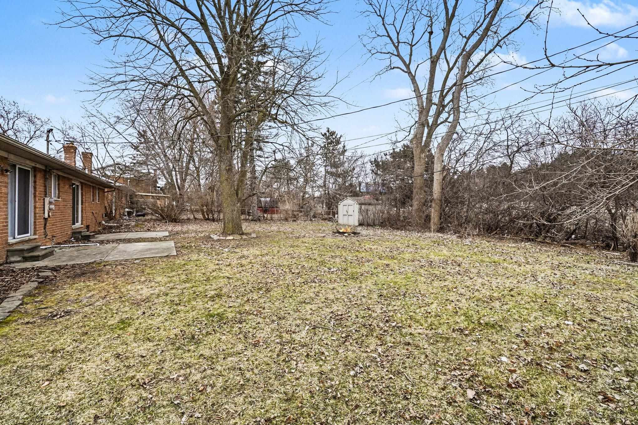 3505 Ridgecliffe Drive, Flint, MI 48532 — Photo 3
