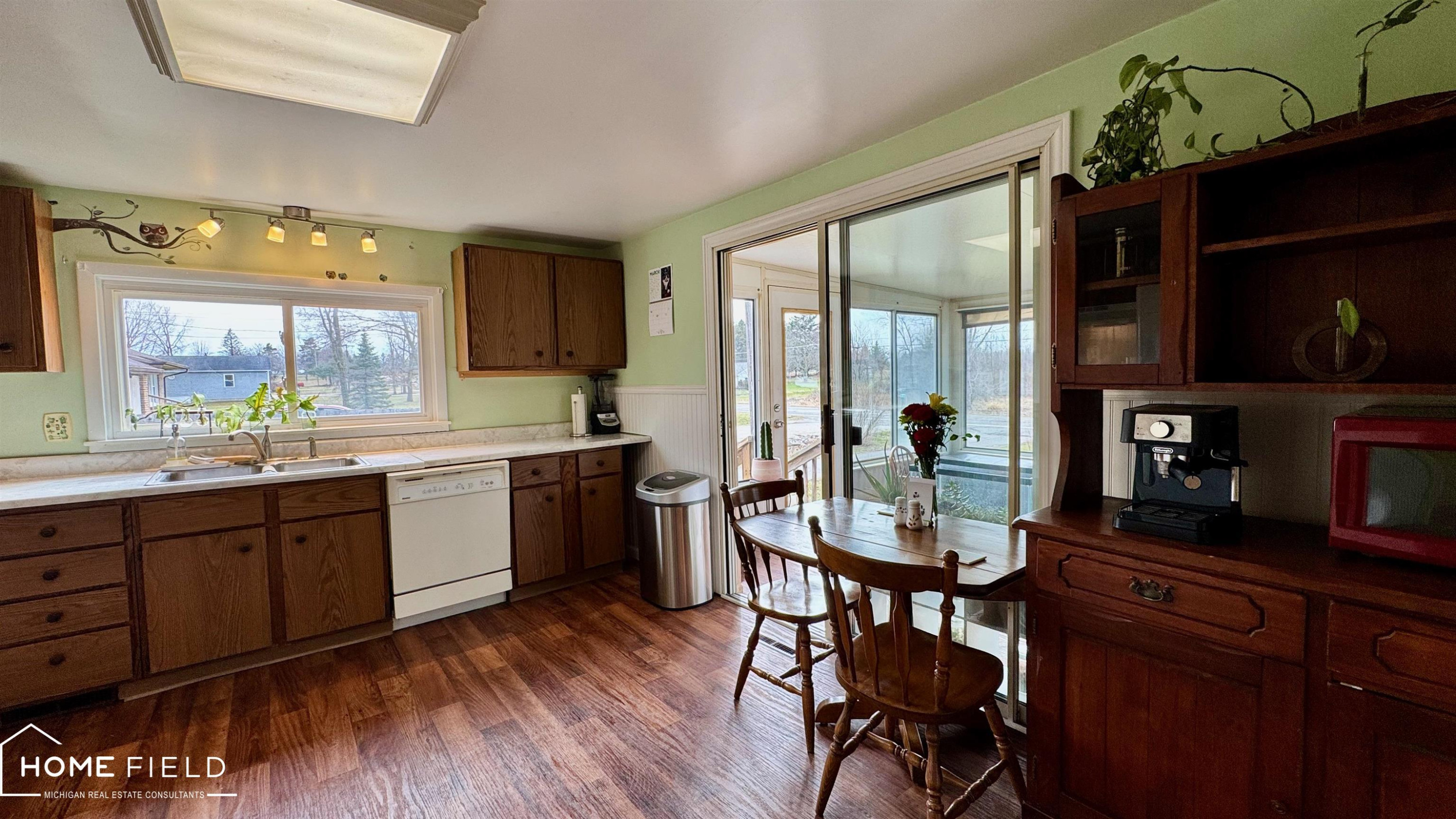 1395 Aiken Road, Owosso, MI 48867 — Photo 7
