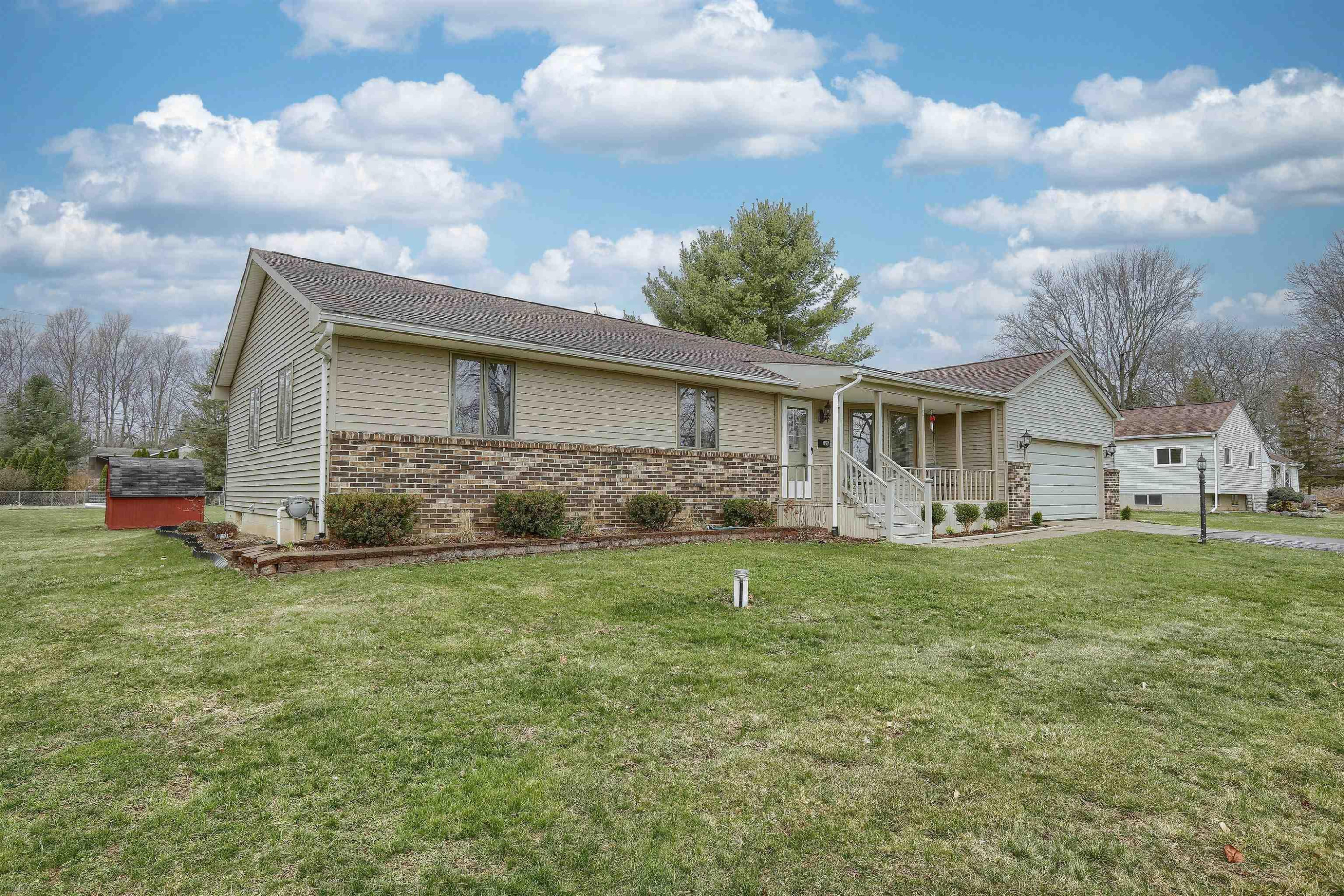 321 Myers Road, Lapeer, MI 48446 — Photo 2