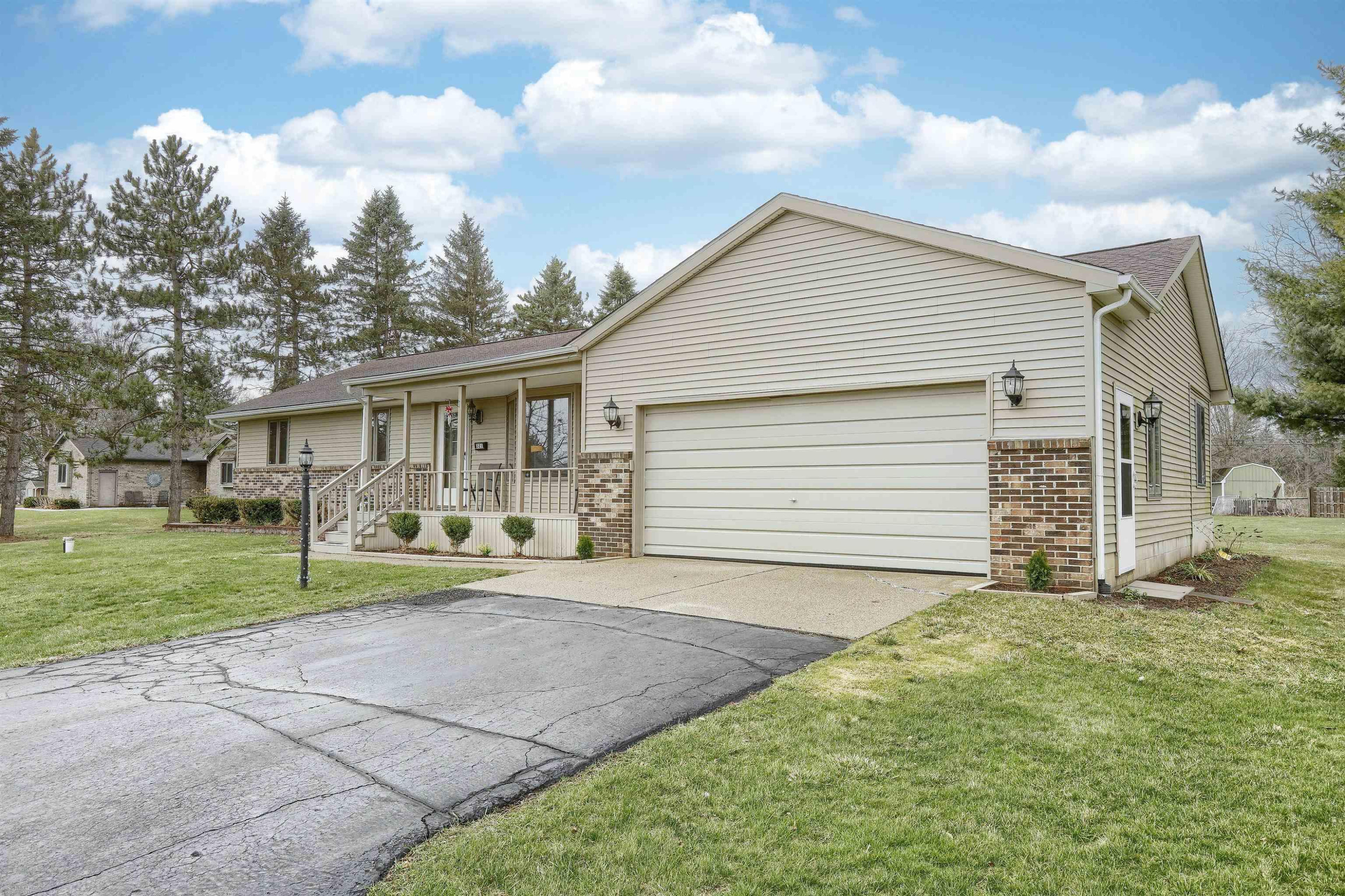 321 Myers Road, Lapeer, MI 48446 — Photo 3