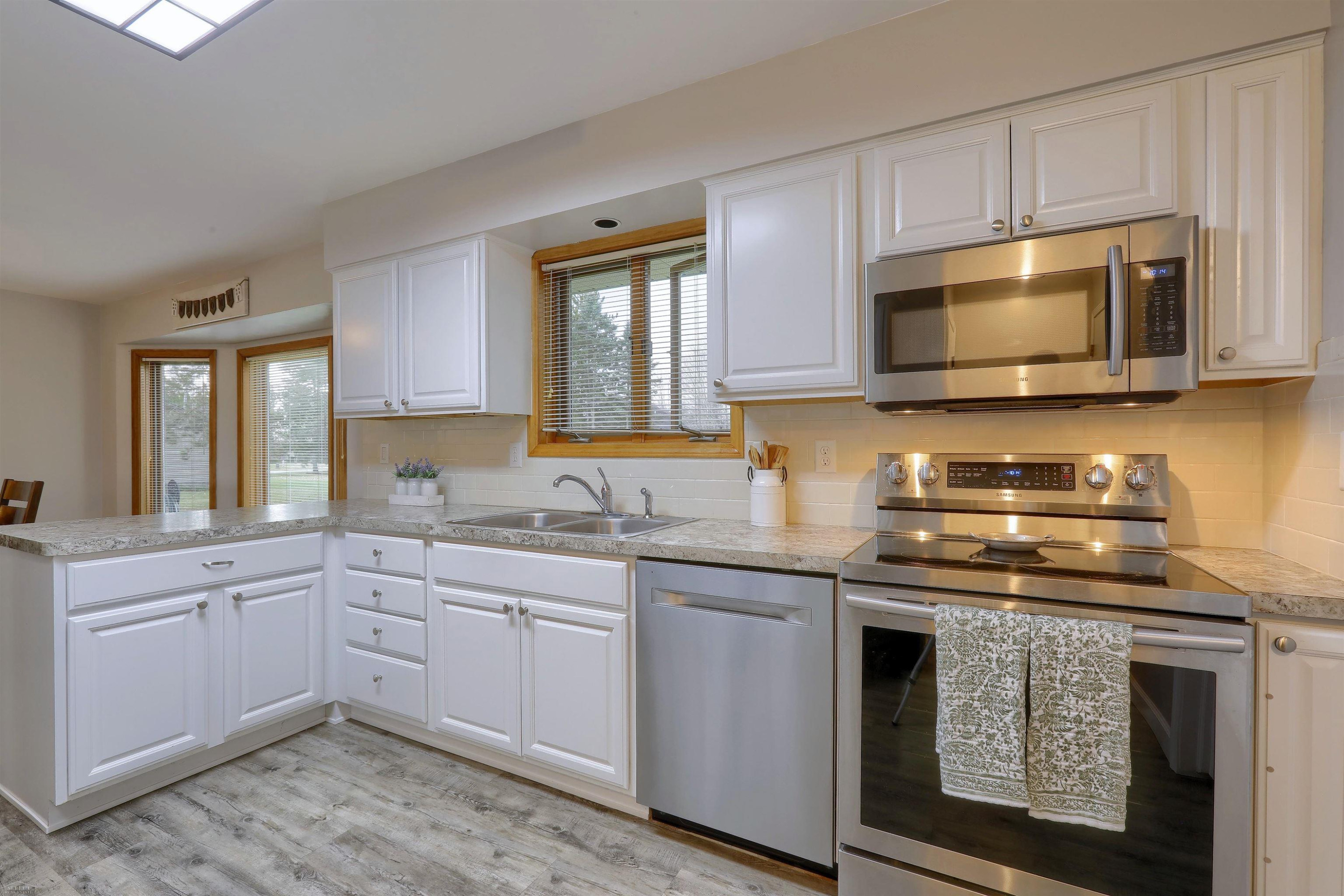 321 Myers Road, Lapeer, MI 48446 — Photo 10
