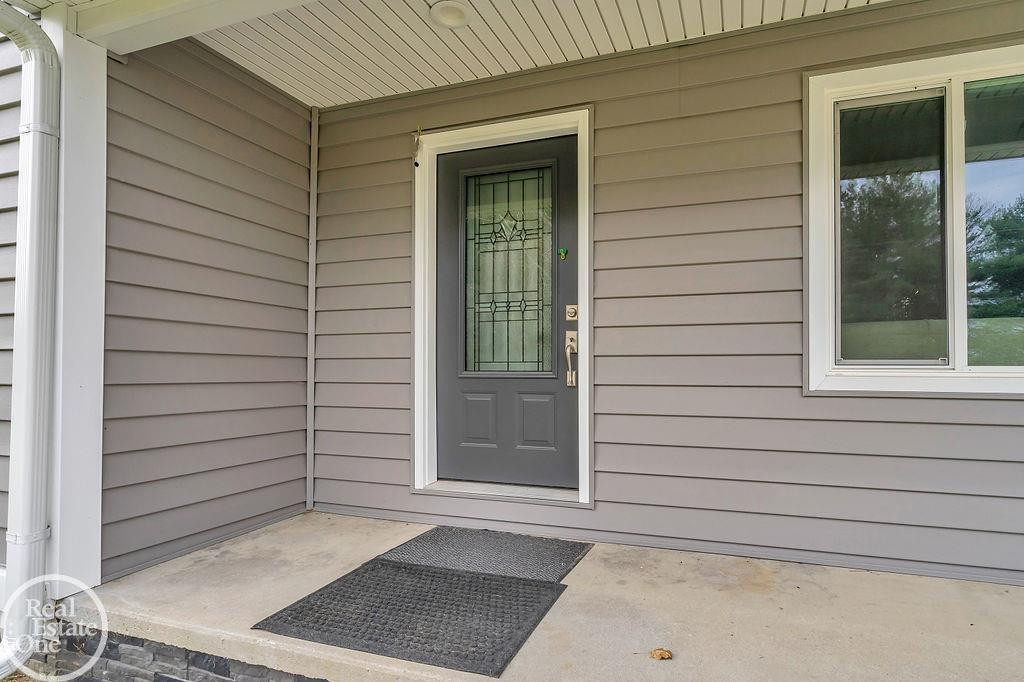 8051 Logana Road, MI 48006 — Photo 4