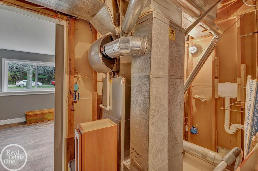 8051 Logana Road, MI 48006 — Photo 29