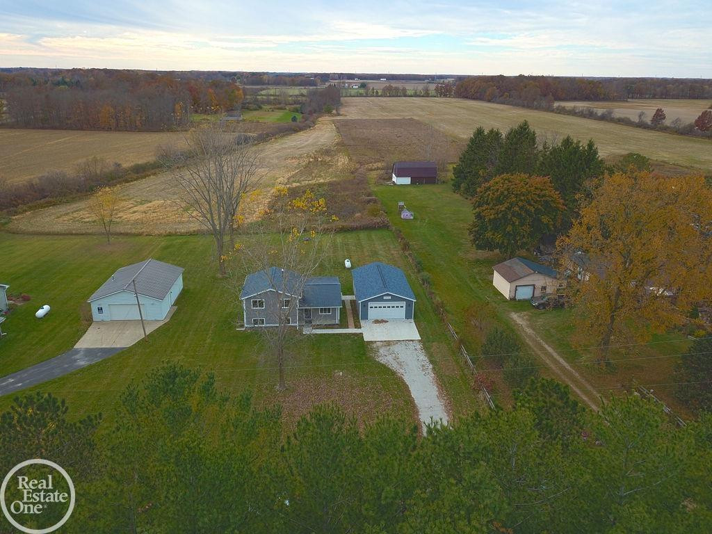 8051 Logana Road, MI 48006 — Photo 31