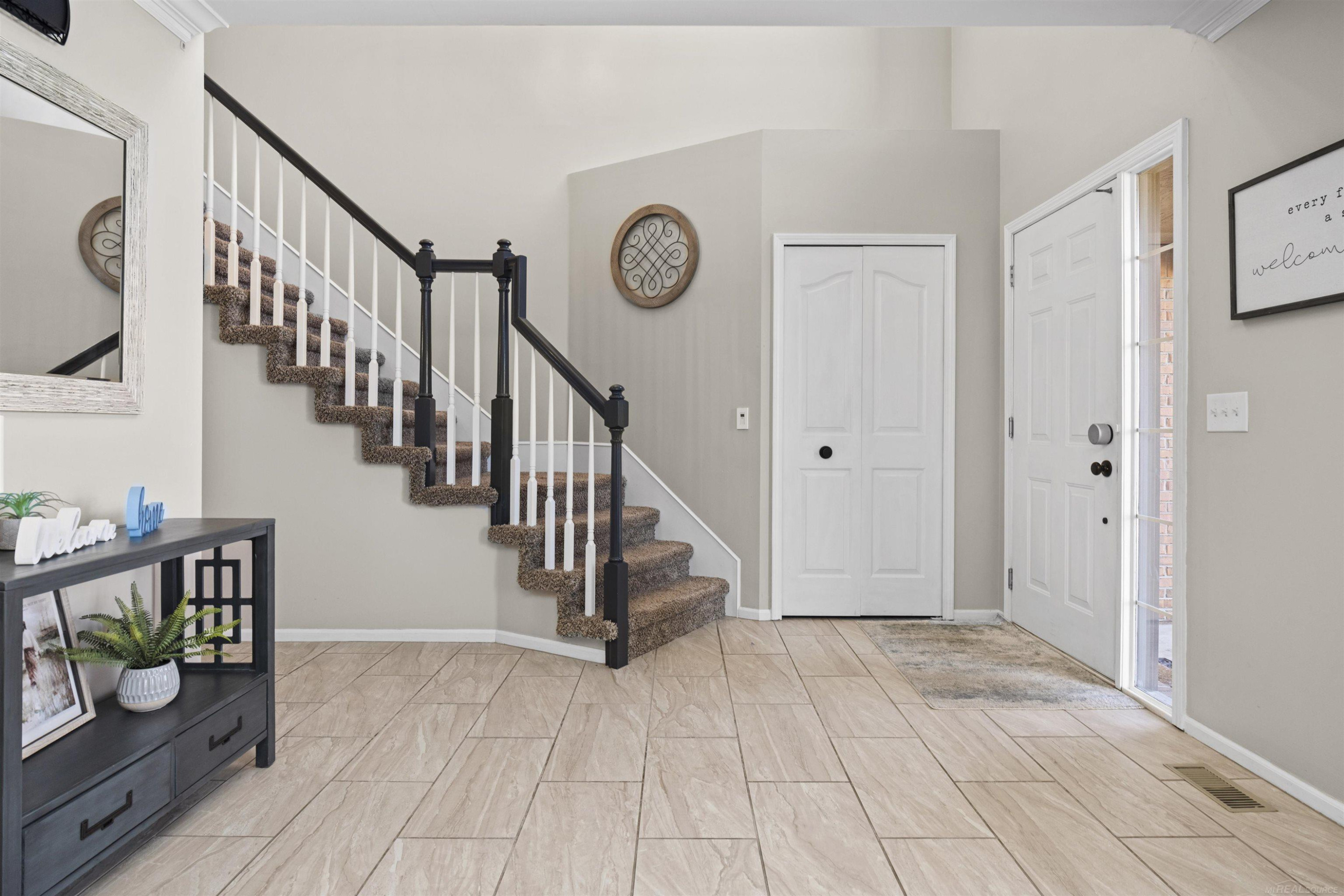 6566 Berkshire Drive, Washington, MI — Photo 2