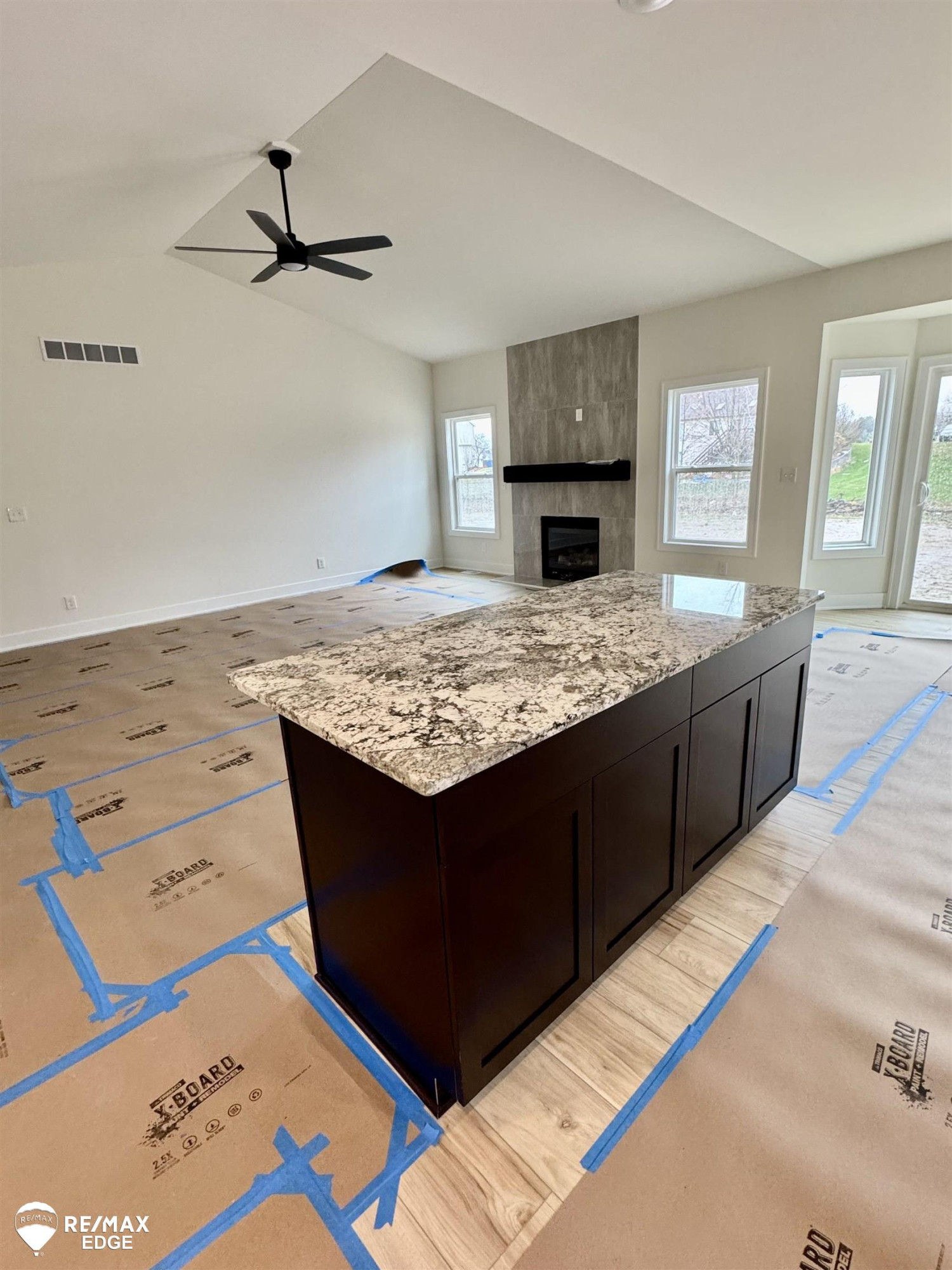 8347 Peninsula Circle, Grand Blanc, MI 48439 — Photo 3
