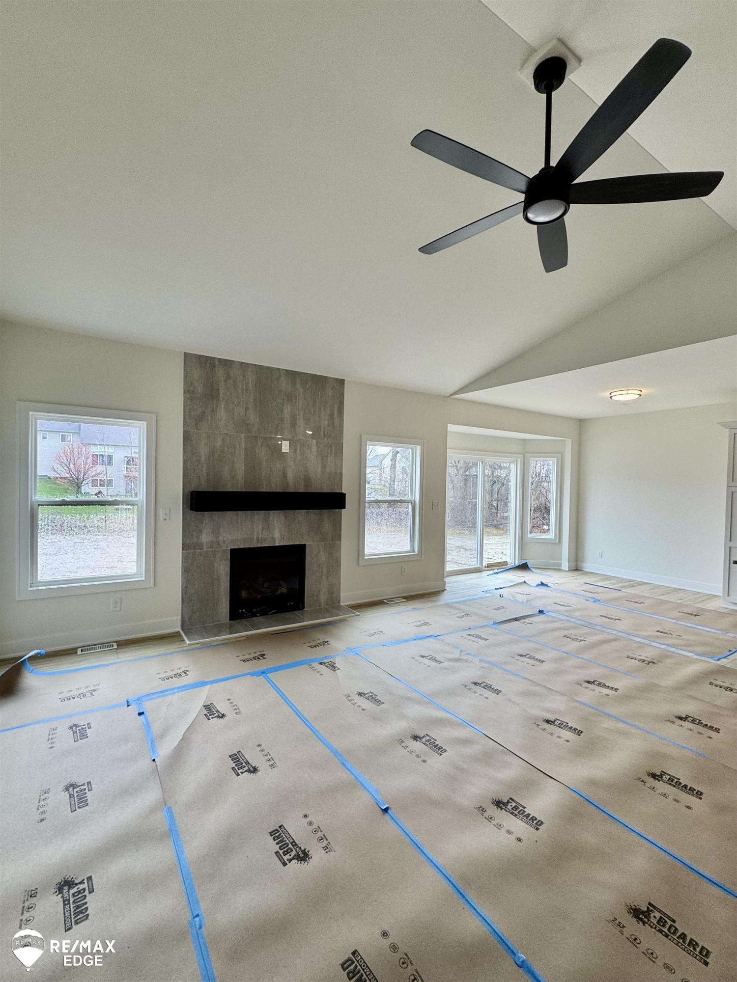 8347 Peninsula Circle, Grand Blanc, MI 48439 — Photo 4