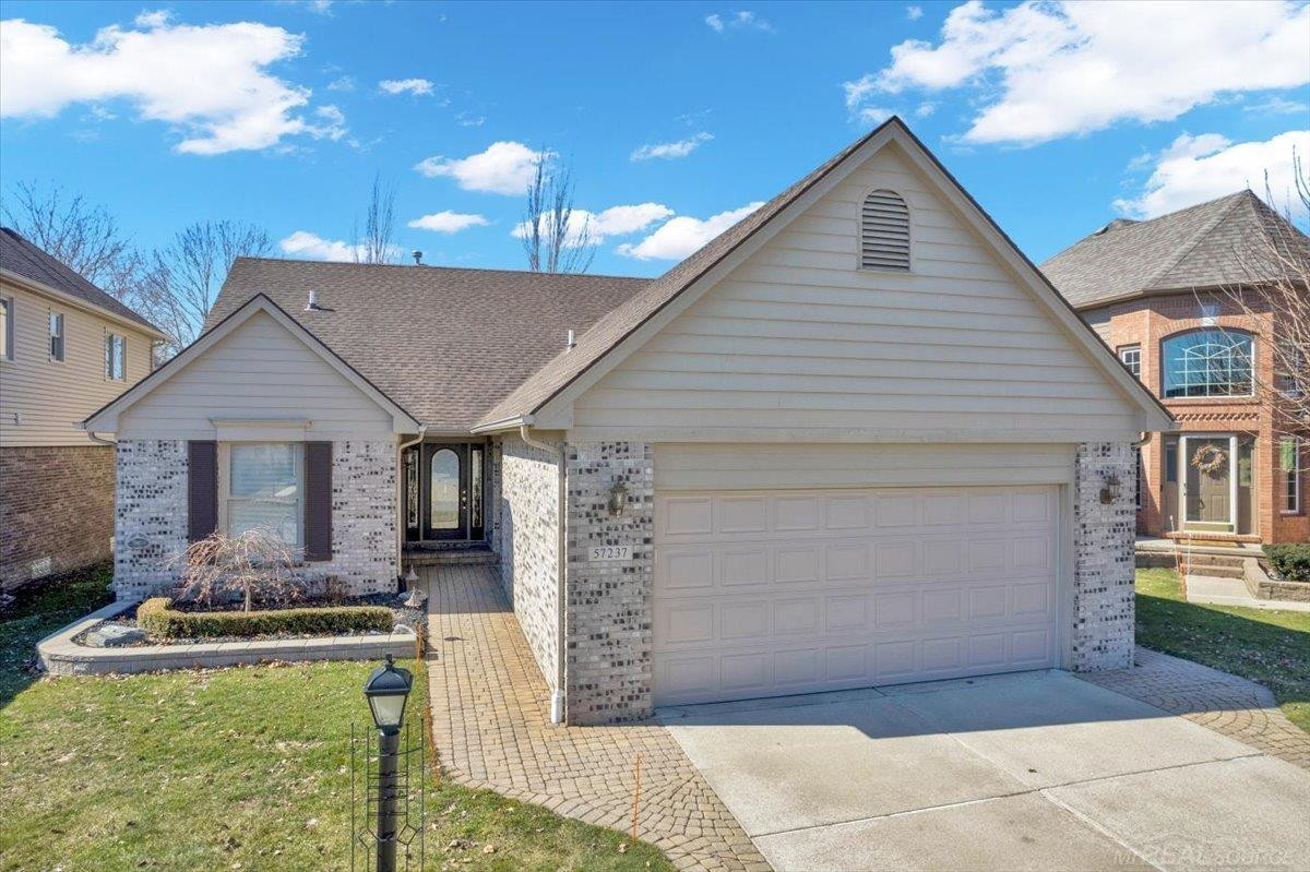 57237 Copper Creek Drive, Washington, MI — Photo 2