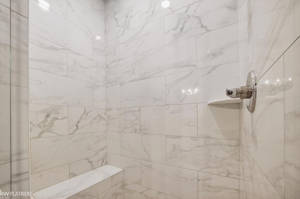 51624 Creek View Drive, Chesterfield, MI — Photo 17