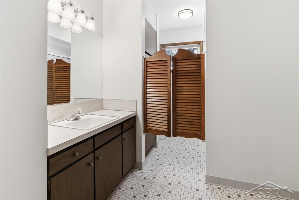 2075 Norma Jean Drive, Saginaw, MI 48609 — Photo 18
