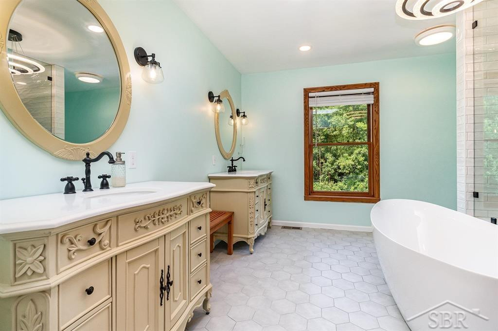 3727 E Julie Ann Drive, Midland, MI 48642 — Photo 15