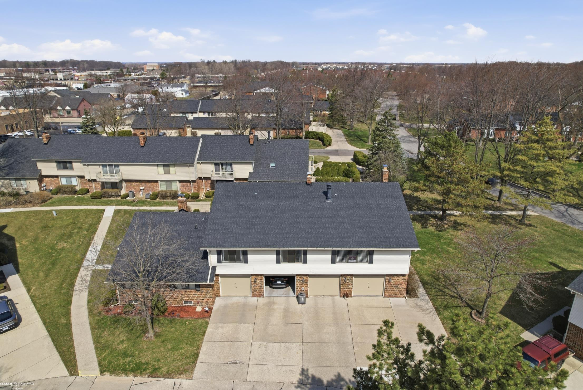 42649 Jeanette Circle, Clinton Twp, MI 48038 — Photo 2