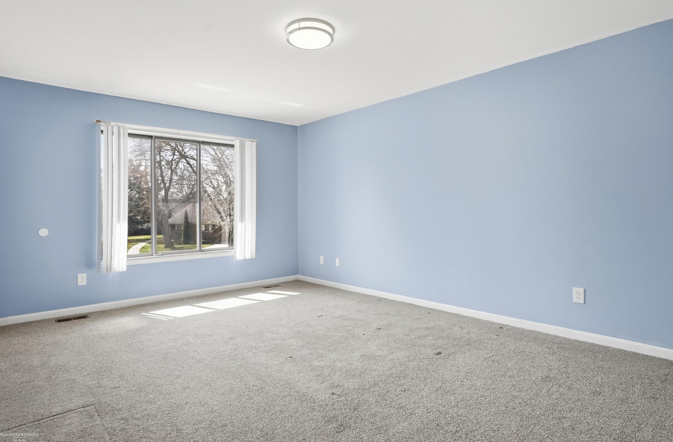 42649 Jeanette Circle, Clinton Twp, MI 48038 — Photo 11