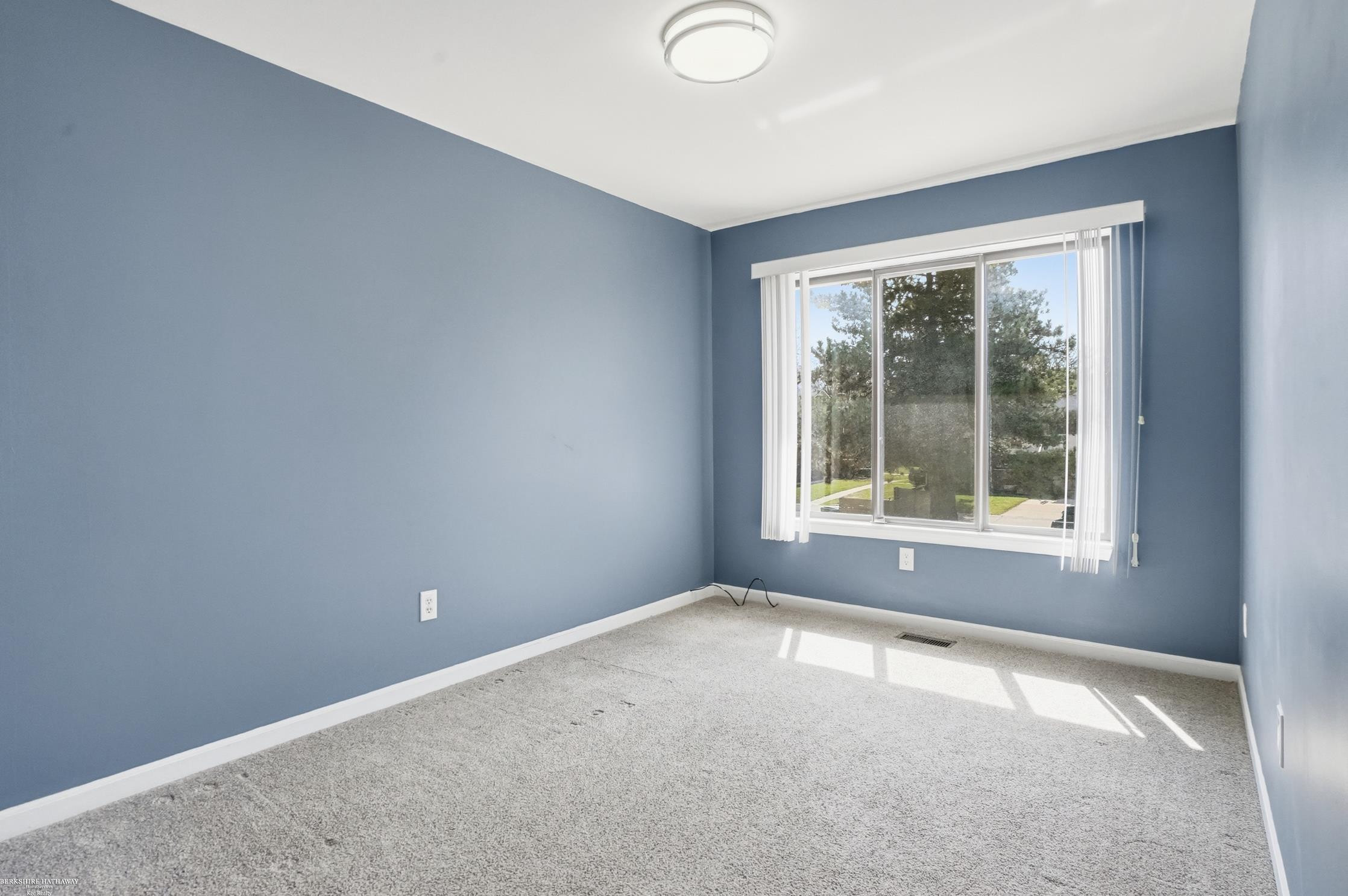 42649 Jeanette Circle, Clinton Twp, MI 48038 — Photo 16