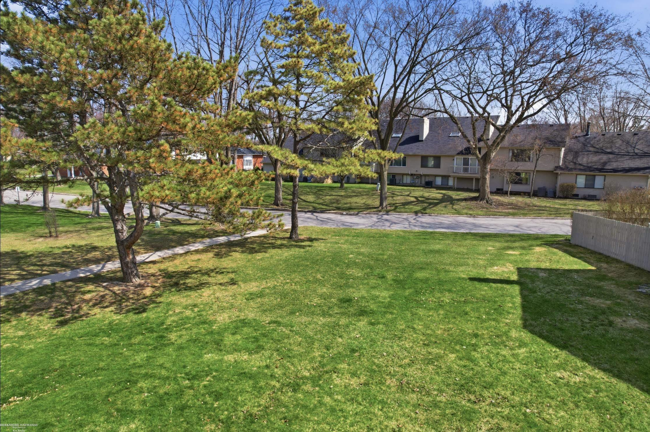 42649 Jeanette Circle, Clinton Twp, MI 48038 — Photo 22