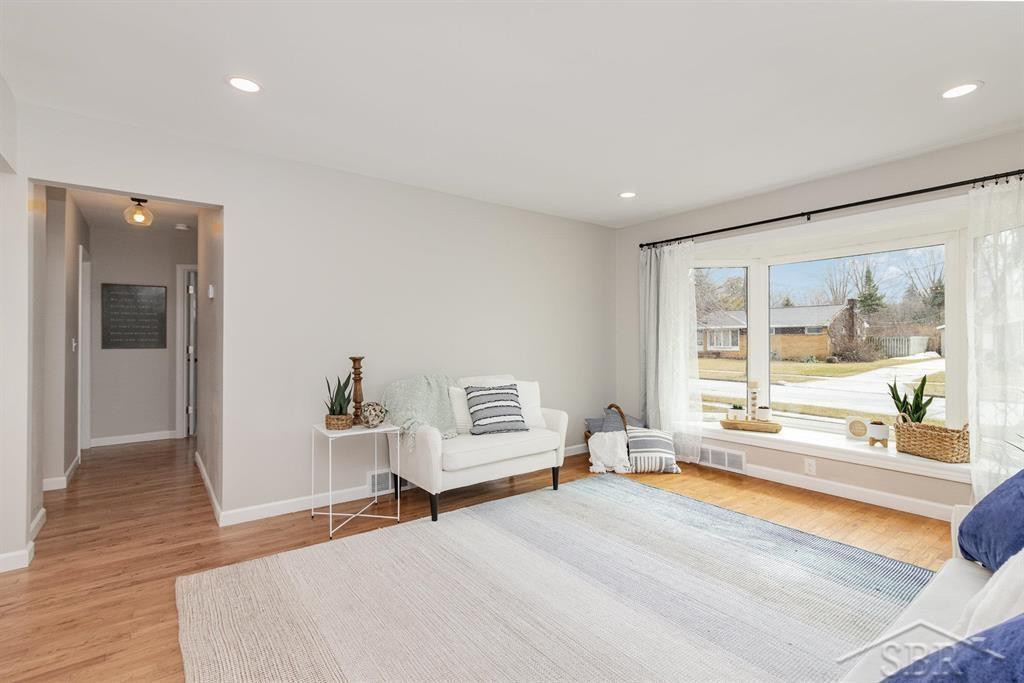 413 Wilson Drive, Midland, MI 48642 — Photo 14