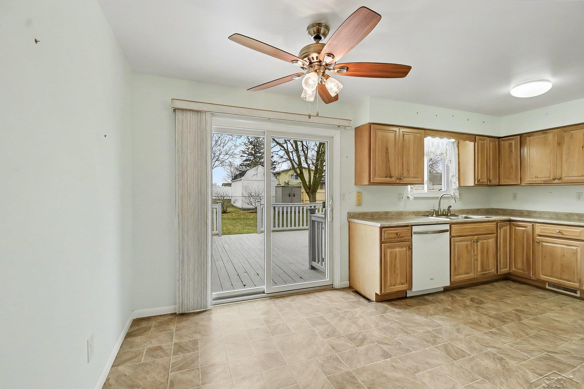 531 W Dawn Drive, Freeland, MI 48623 — Photo 5