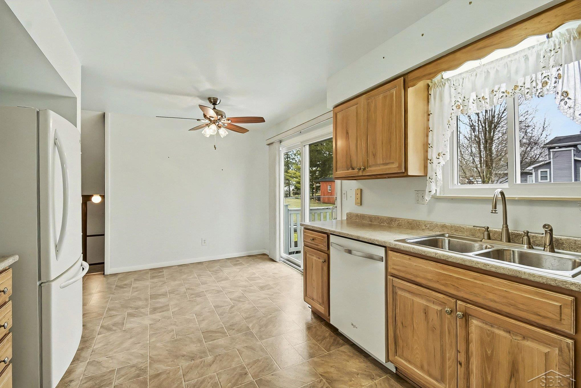 531 W Dawn Drive, Freeland, MI 48623 — Photo 6