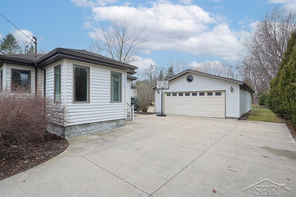 2935 W Ohio Road, Bay City, MI 48706 — Photo 3