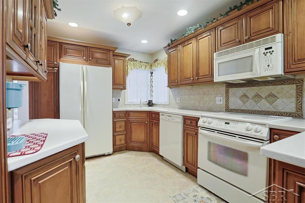 2935 W Ohio Road, Bay City, MI 48706 — Photo 16