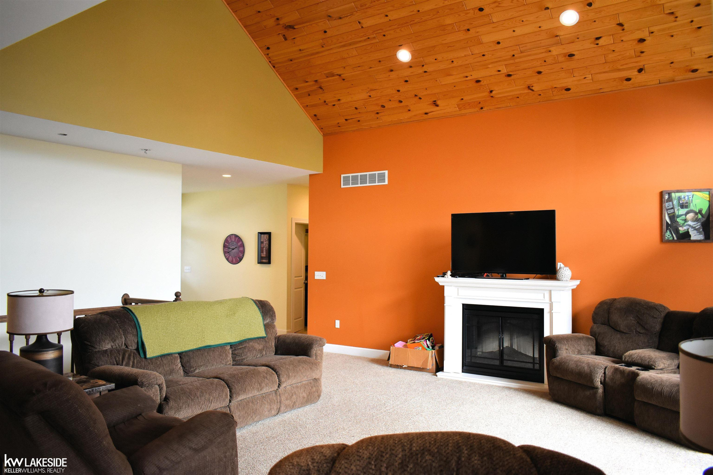 4378 Iroquois Drive, MI — Photo 16