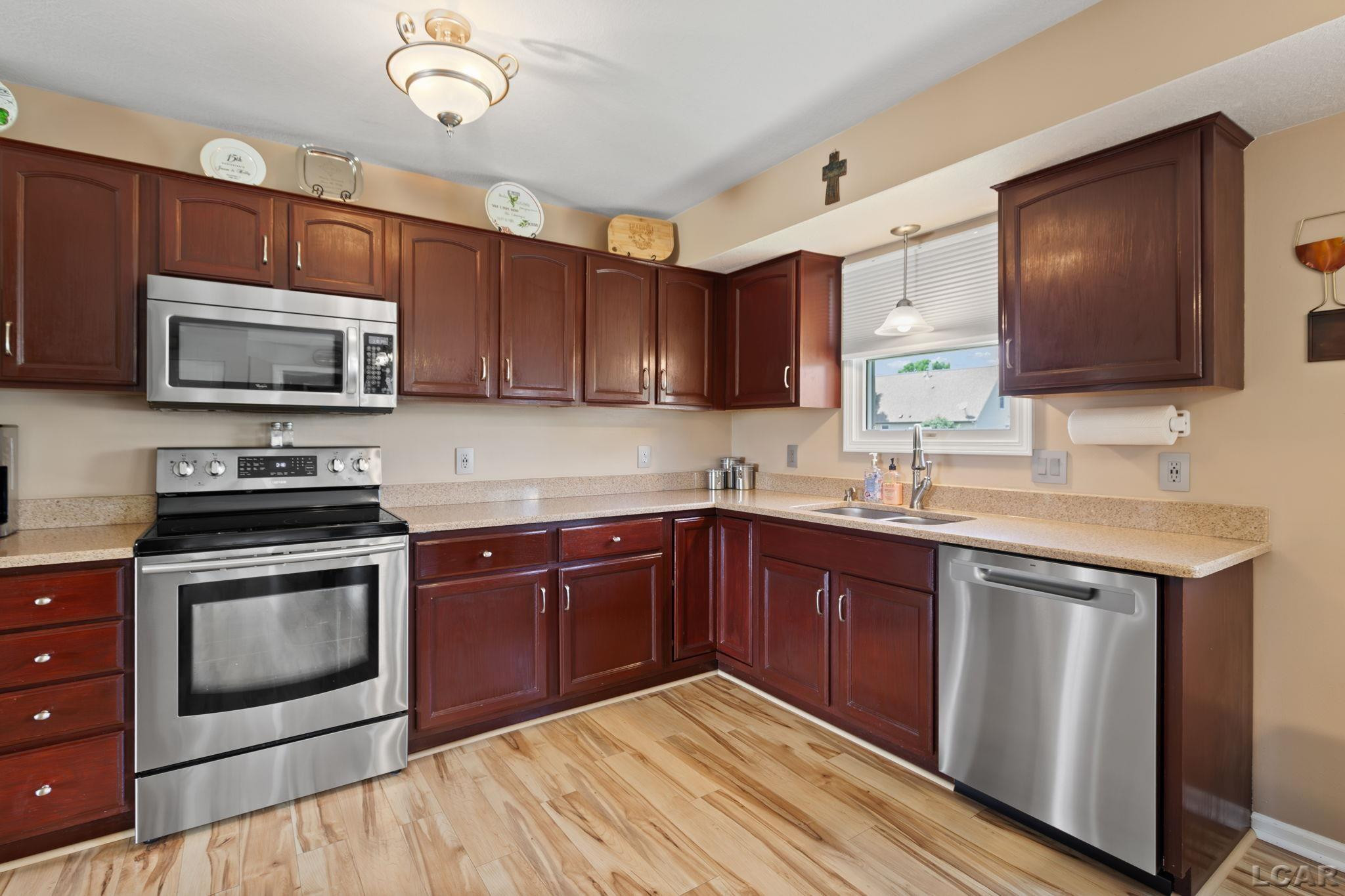 3564 Sapphire Drive, Adrian, MI 49221 — Photo 10