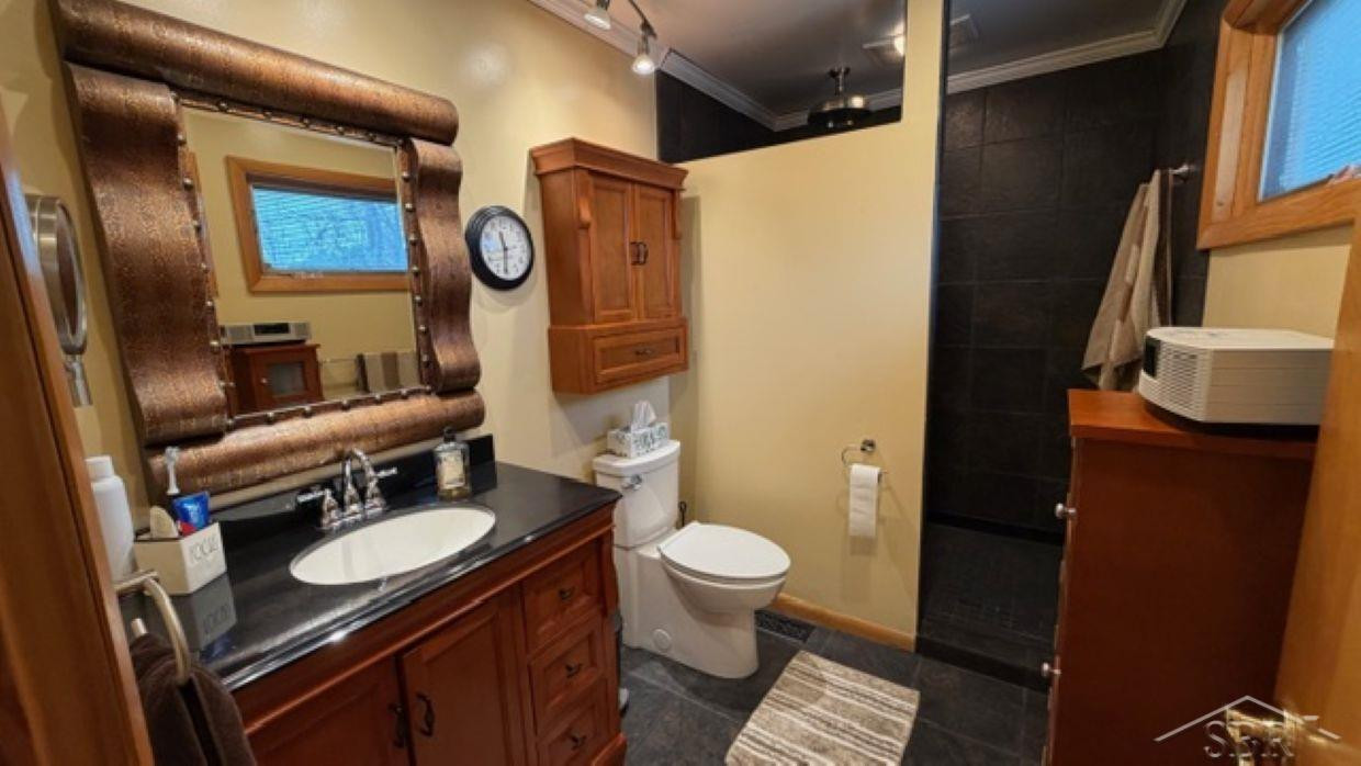 701 Airfield Lane, Midland, MI 48642 — Photo 14